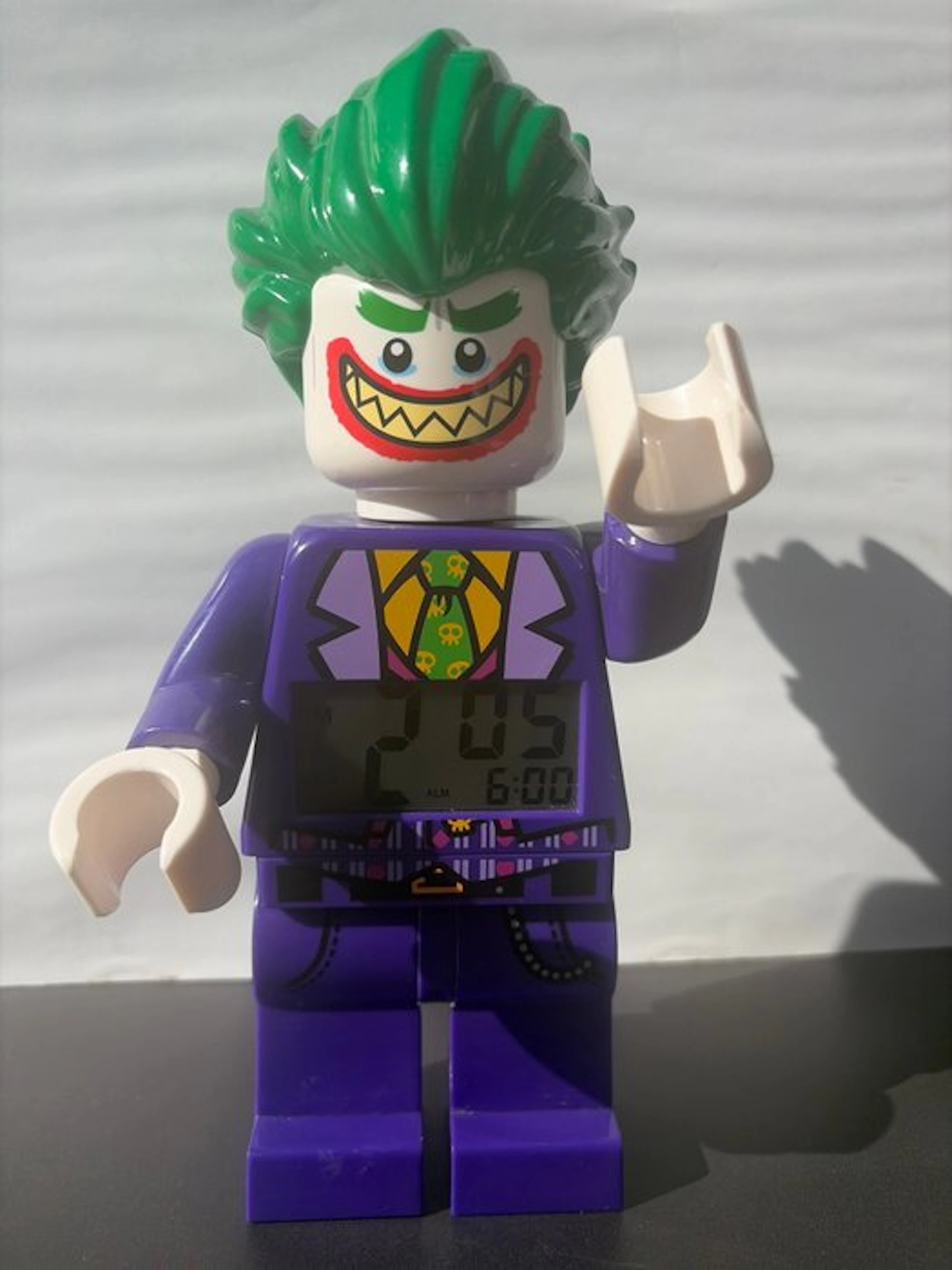 LEGO Minifigure alarm clock - DC Comics - The Joker against Batman