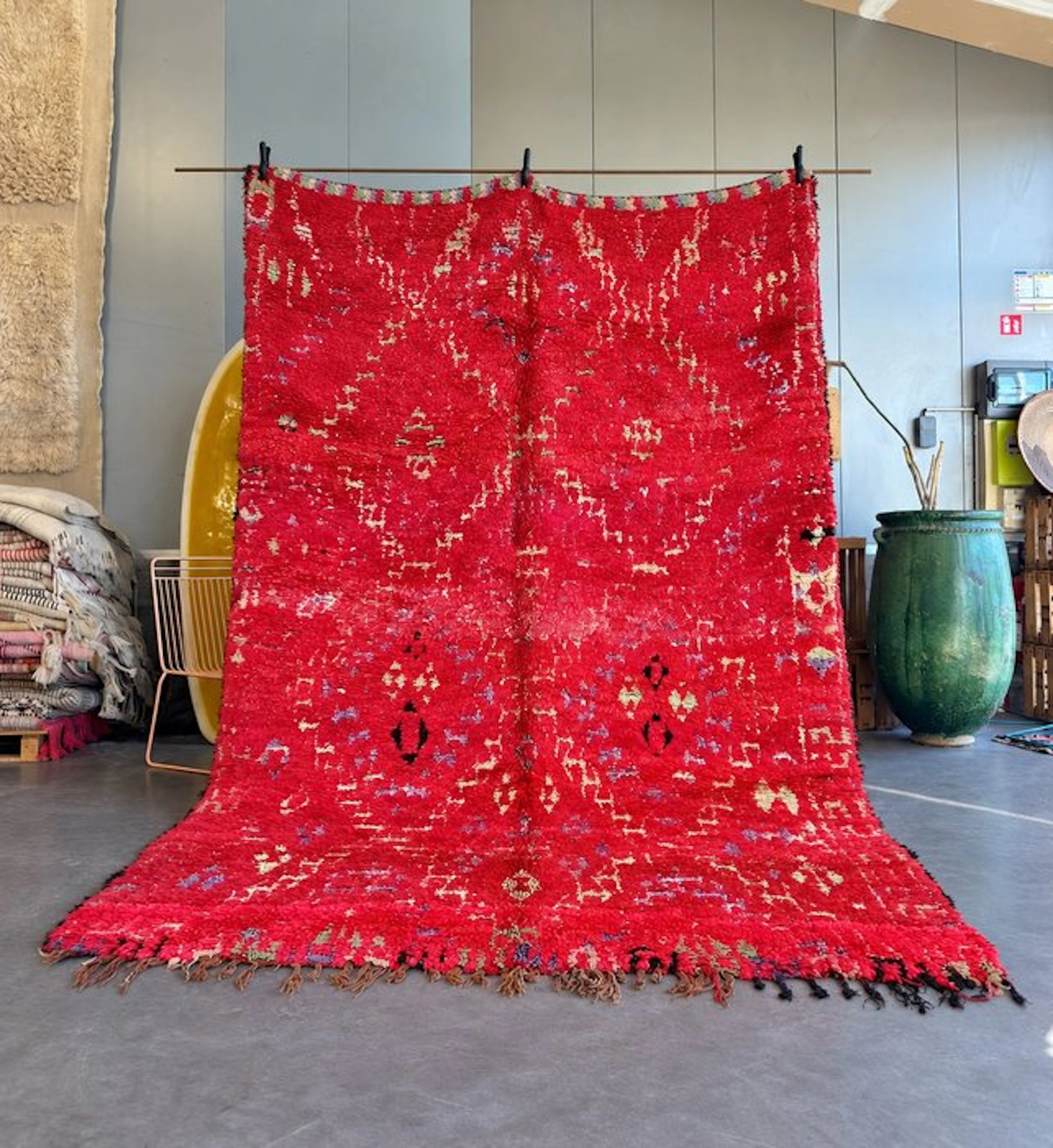 Moroccan Berber Rug – Red Wool – Abstract Geometric...