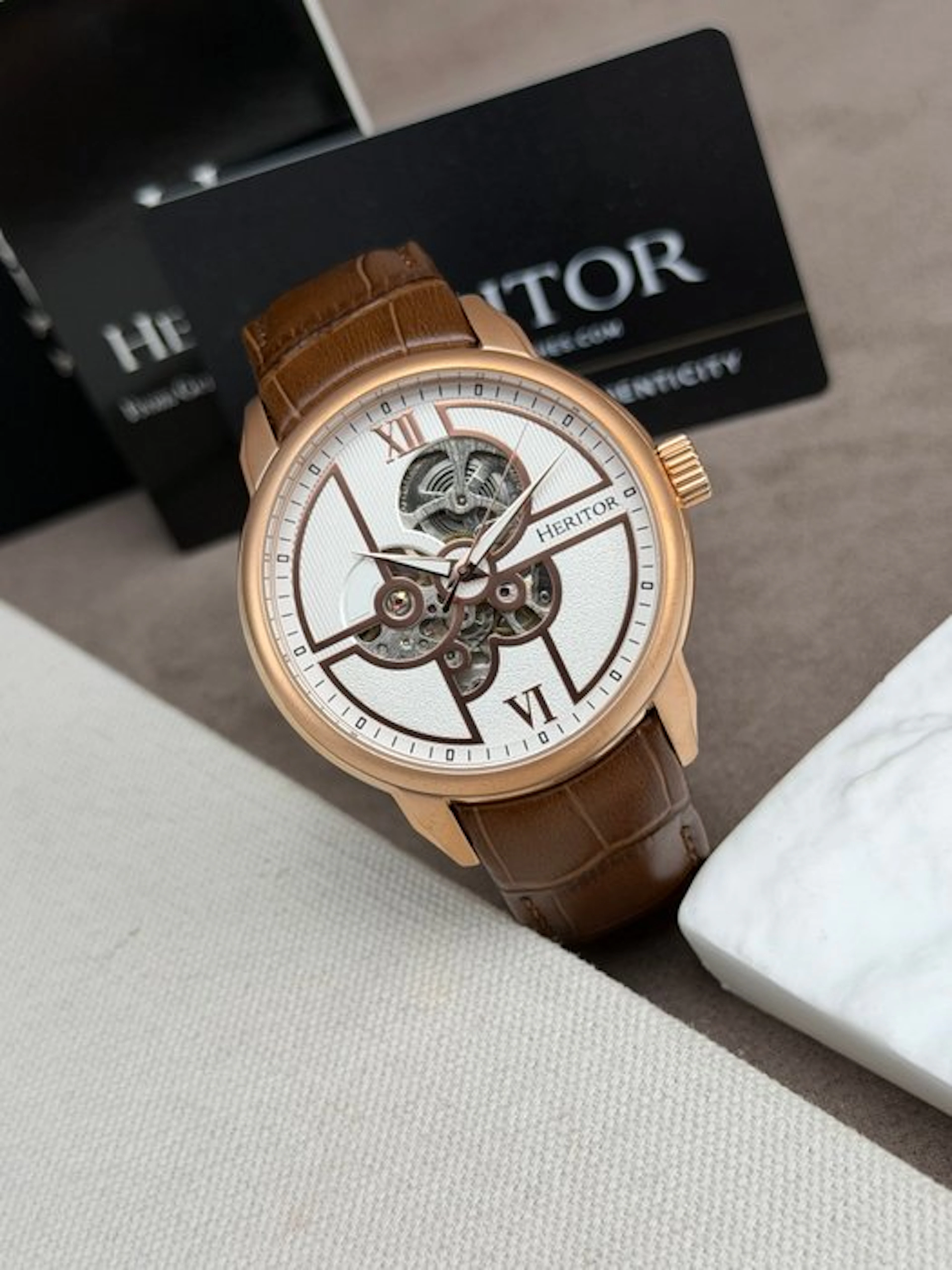 Heritor - Automatic Sanford Semi-Skeleton - Gold/White...