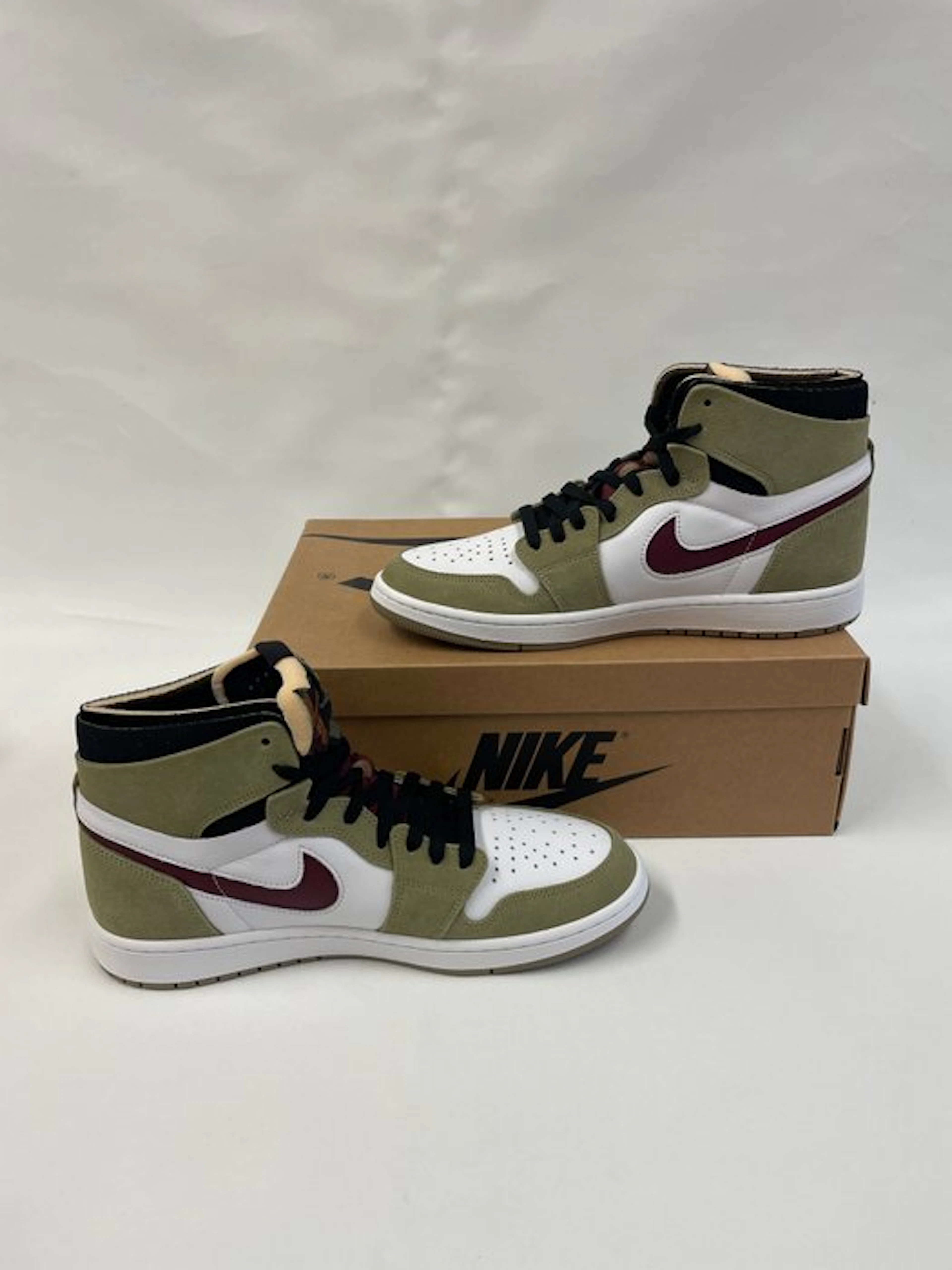 Nike - Jordan 1 Zoom CMFT Neutral Olive - Sneakers - Size: EU 44