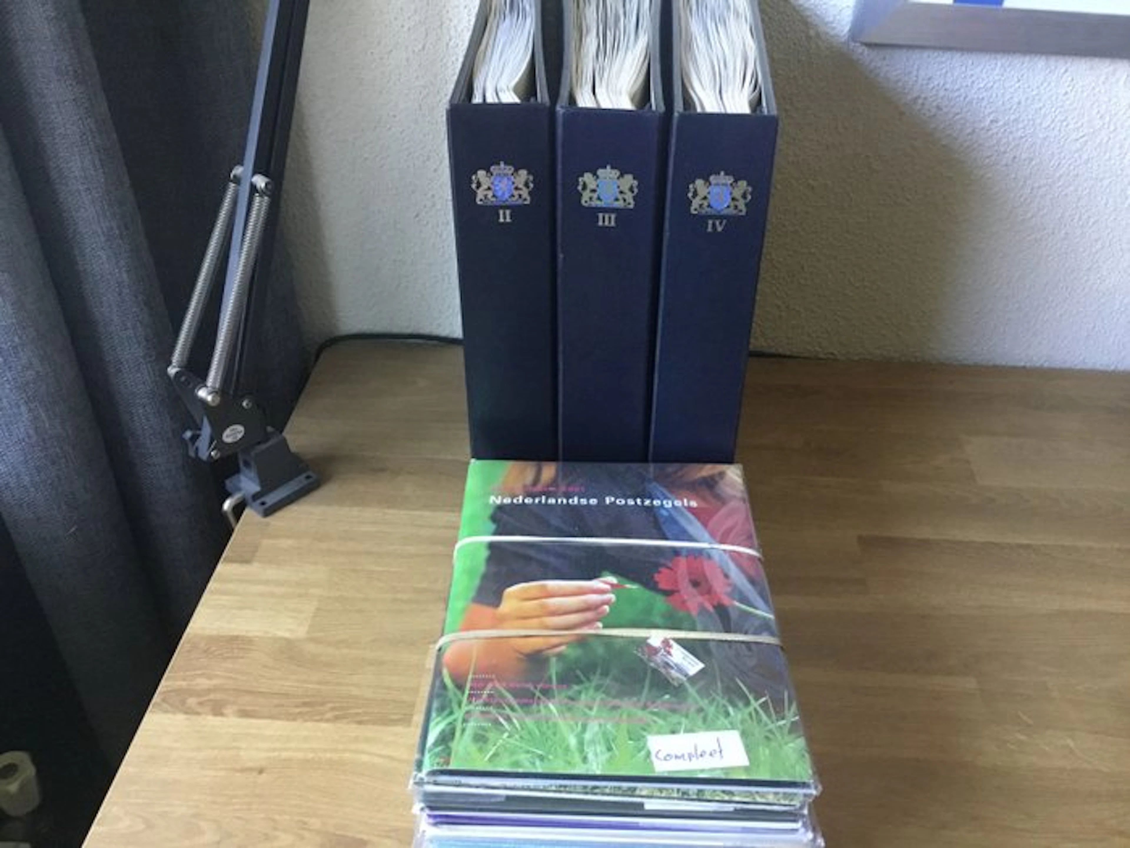 Netherlands - 3 Davo deluxe albums 1945 through 2001 incl