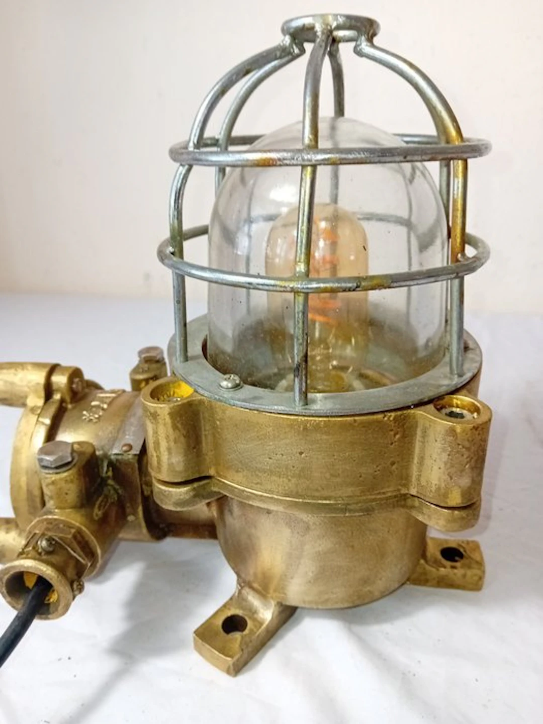 Zhajiang - Zhajiang Haixing martime Group - Lamp - Heavy...