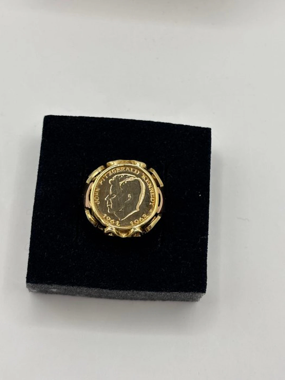 Ring - 14 kt. Yellow gold - 14-karat John F. Kennedy