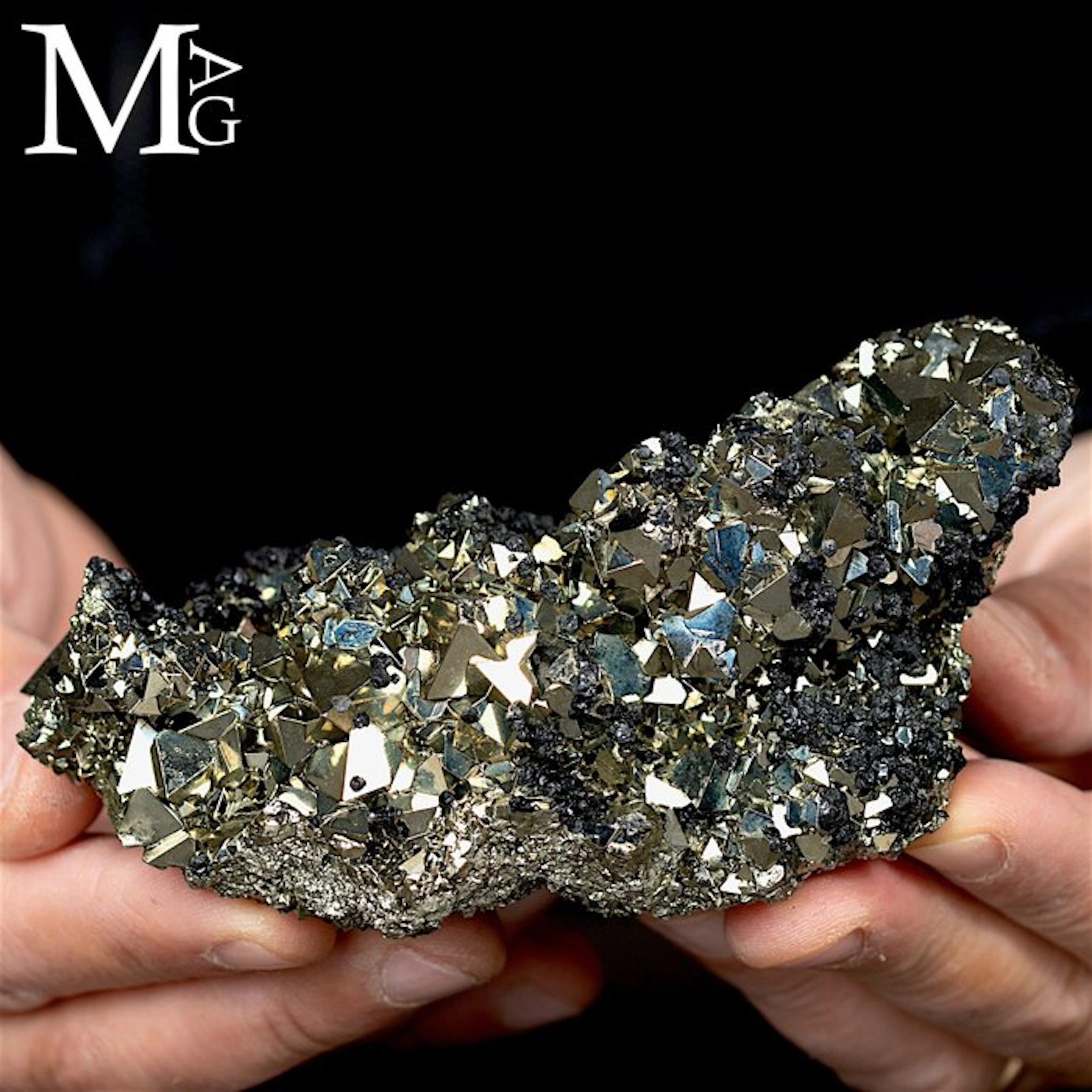 Pyrite with Sphalerite – Pyramidal Forms Pyrite with...
