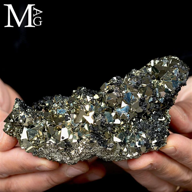 Pyrite with Sphalerite – Pyramidal Forms Pyrite with...
