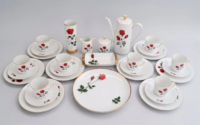 J. Kronester, Winterling, Marktleuthen - Coffee service (22) - Porcelain