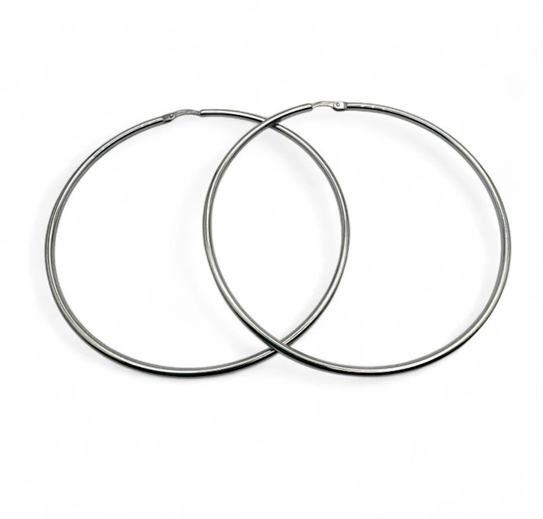 Earrings - 18 kt. White gold - a circle with diameter 6 cm