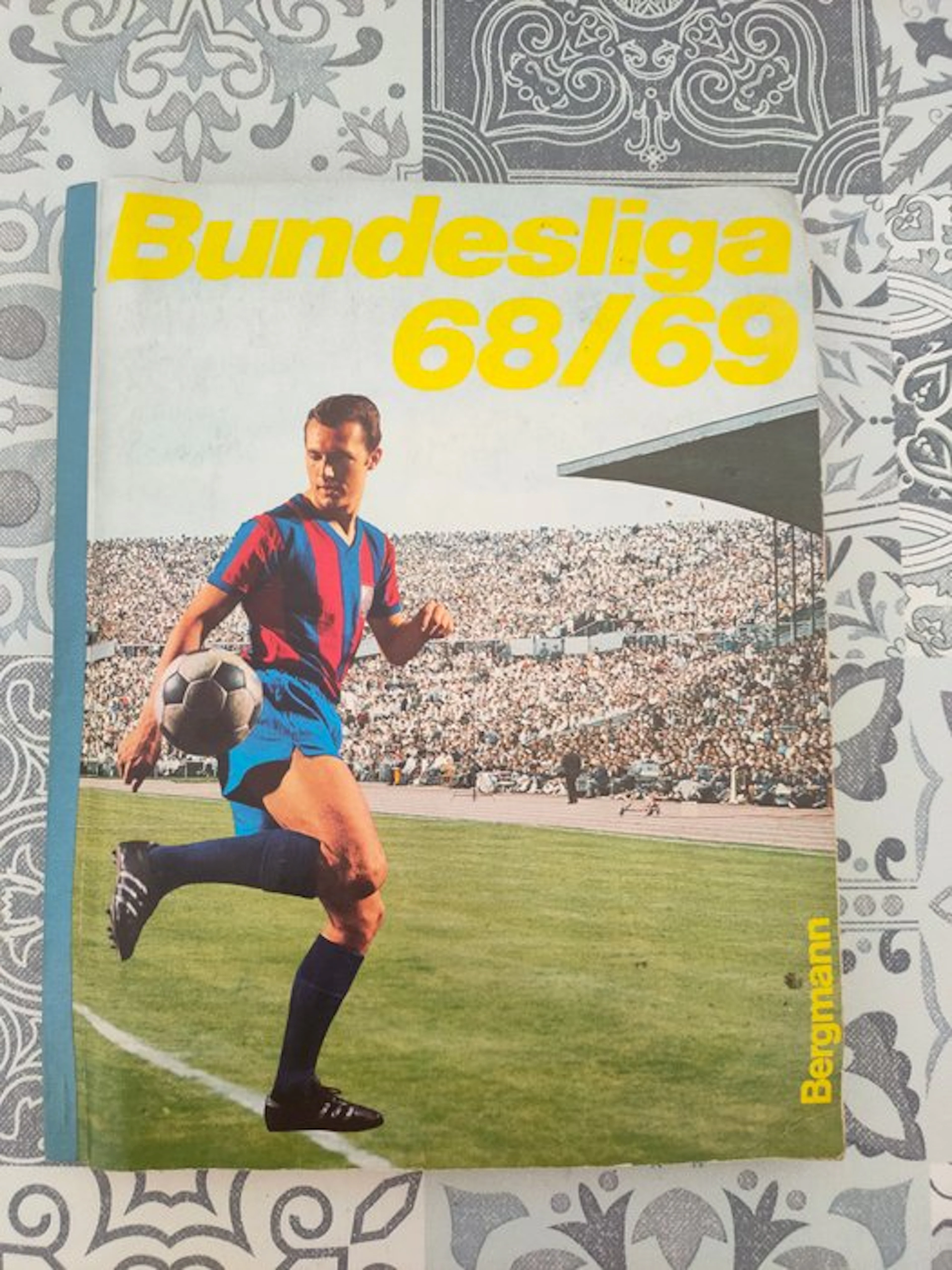 1968/69 Bergmann Complete album - Excellent (EX)