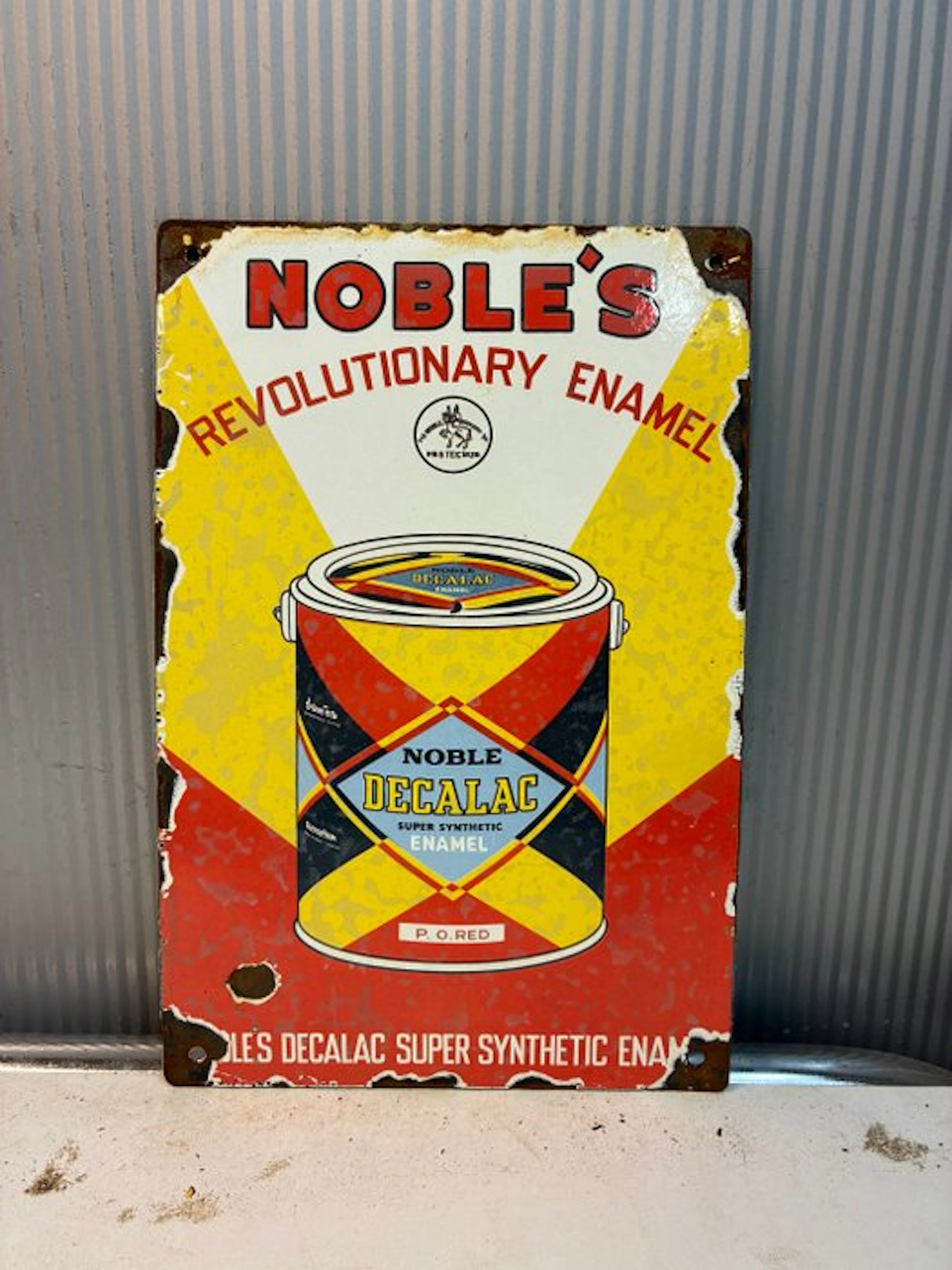 Noble’s Decalac – Revolutionary Enamel – Emaille...