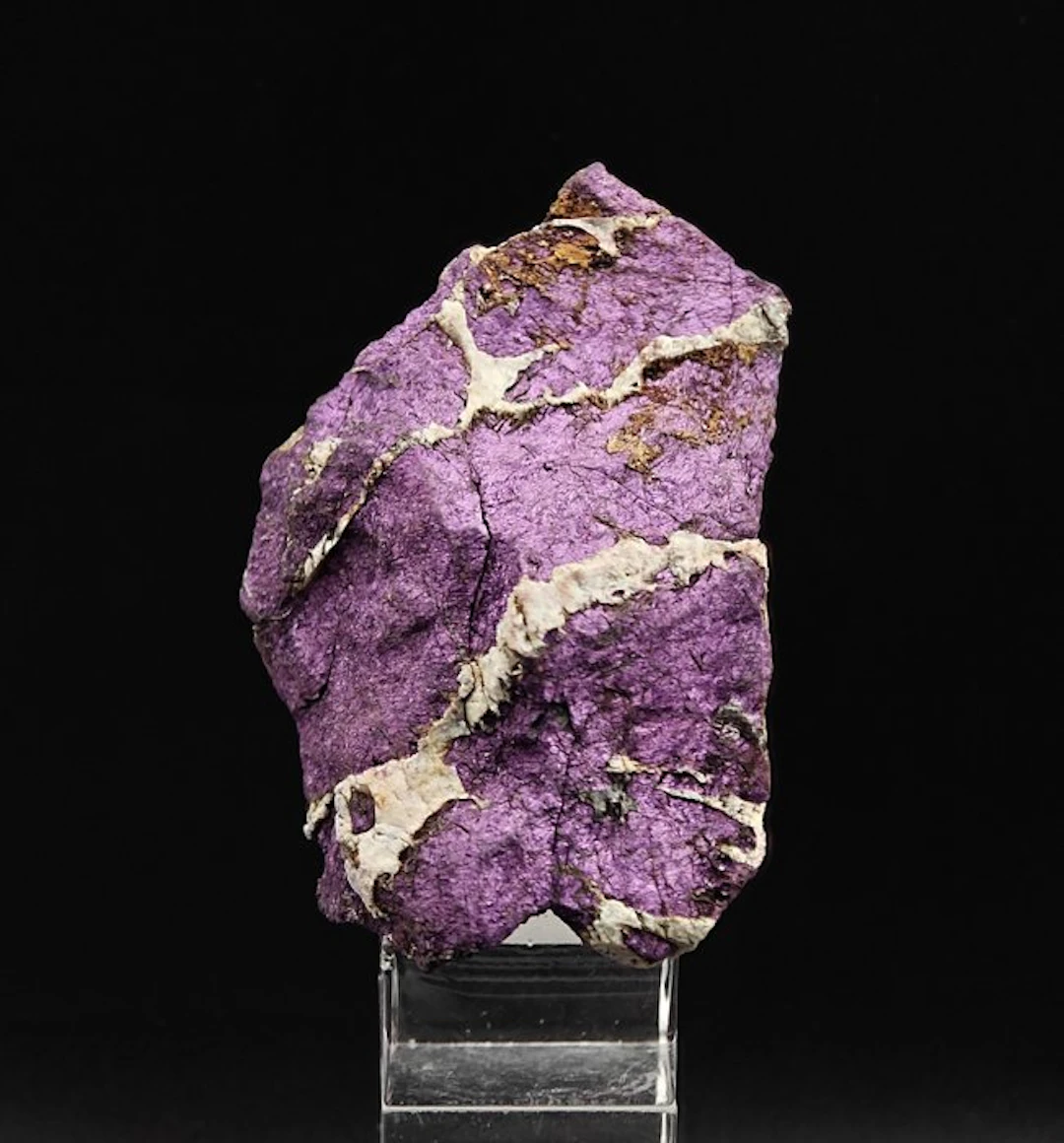 Rare purpurite