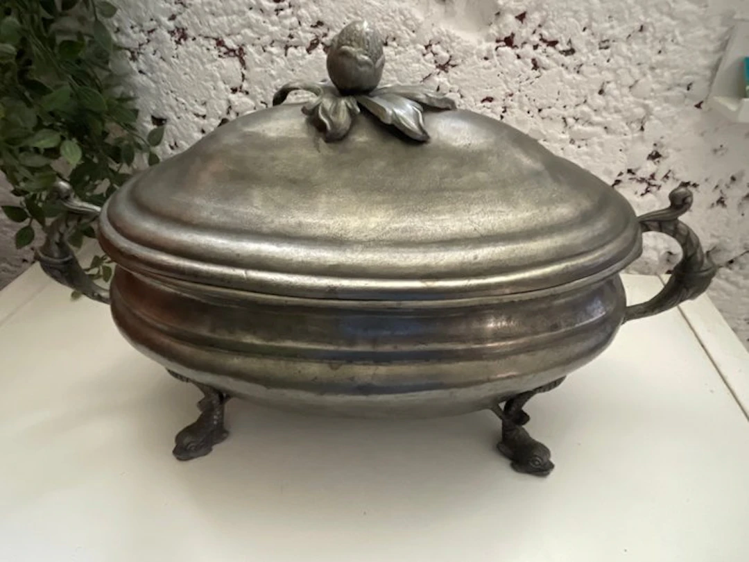 L. Houzeaux - Tureen - Tin - Fine tin soup tureen