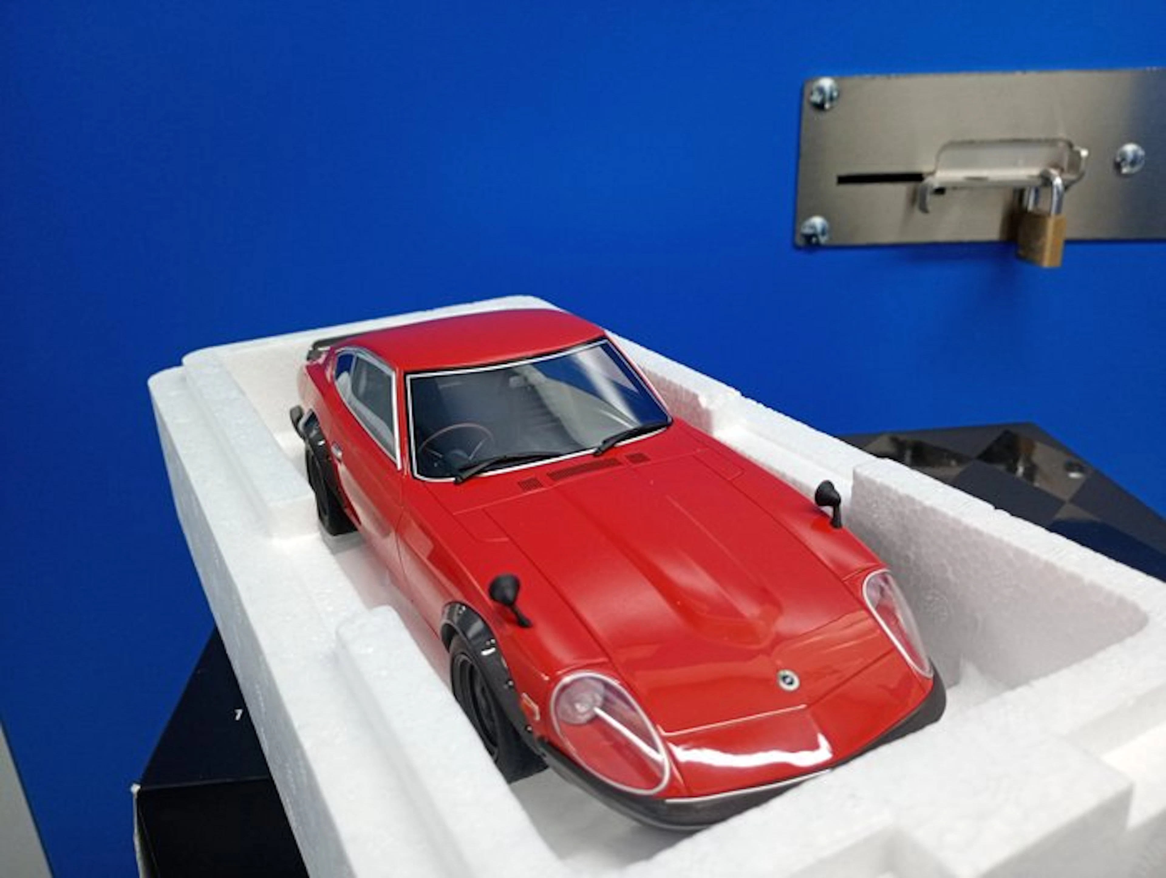 Otto Mobile 1:18 - Model sports car - Nissan Fairlady 240ZG - OT457
