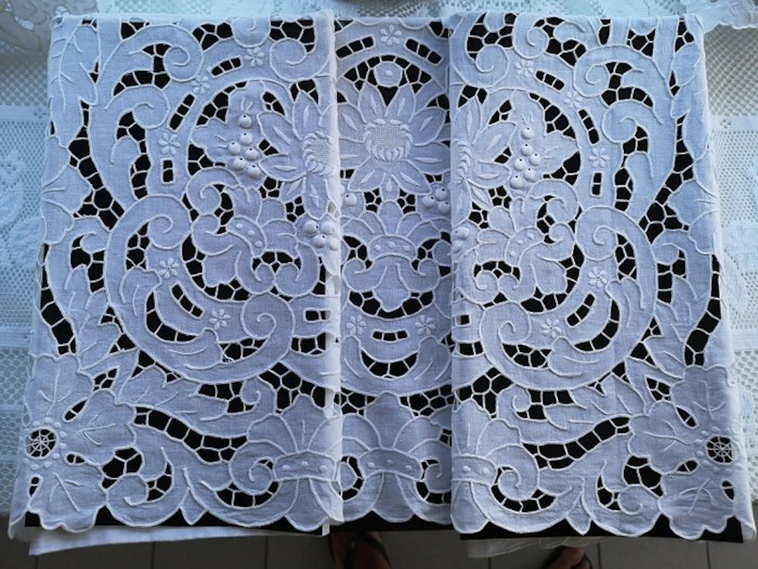 Lenzuolo in puro lino ricamato a mano Intaglio - Bed sheet - 280 cm - 260 cm
