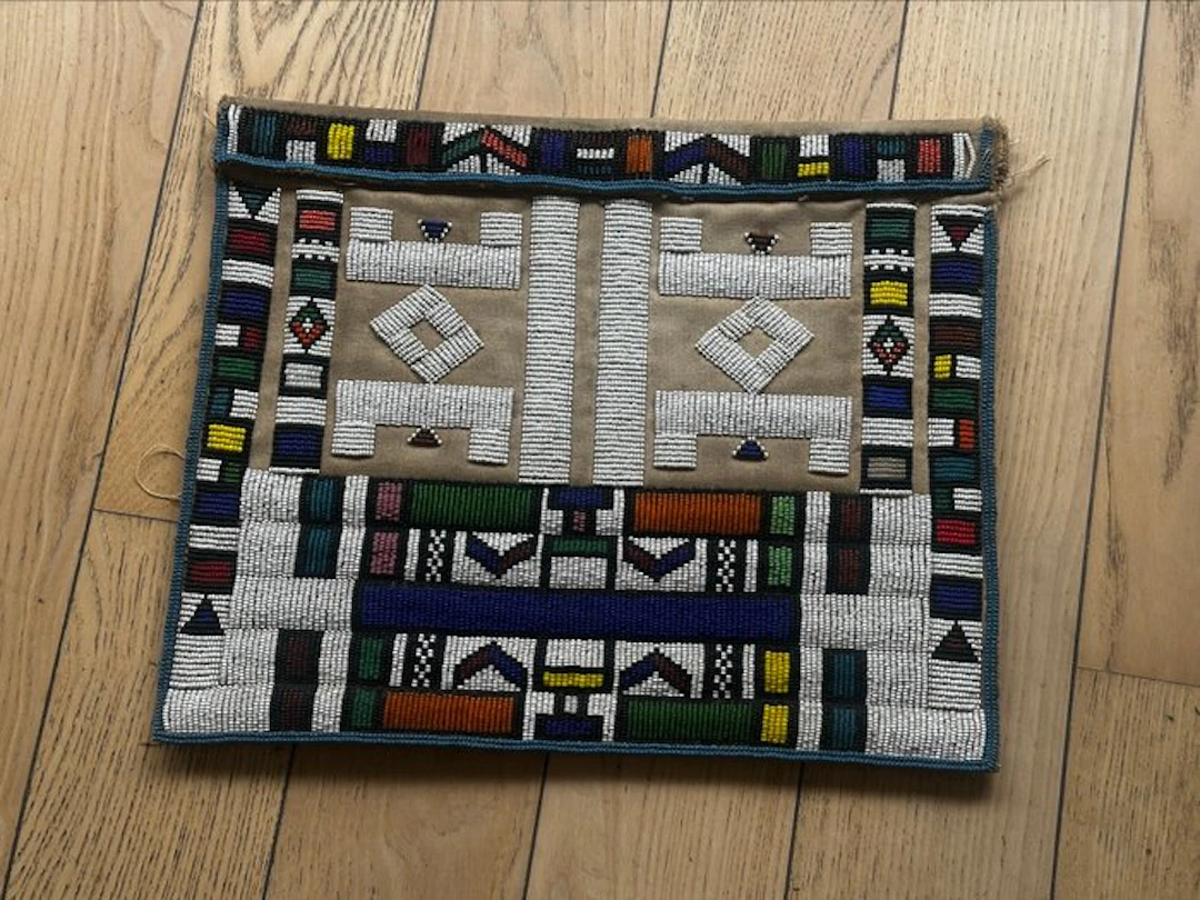 Bride's Apron - Ndebele - South Africa (No reserve price)