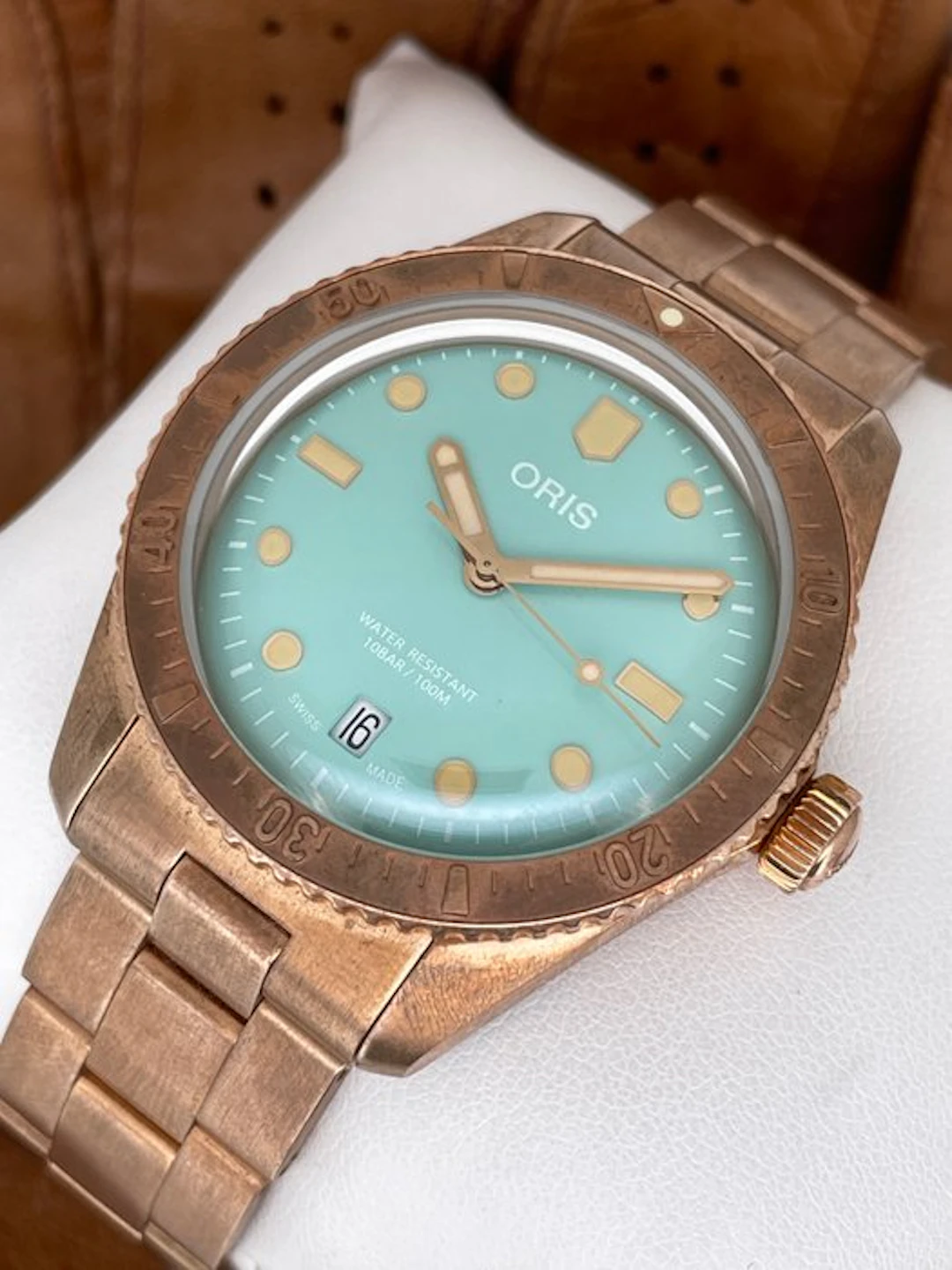 Oris - Divers Sixty-Five Cotton Candy Bronze Automatic...