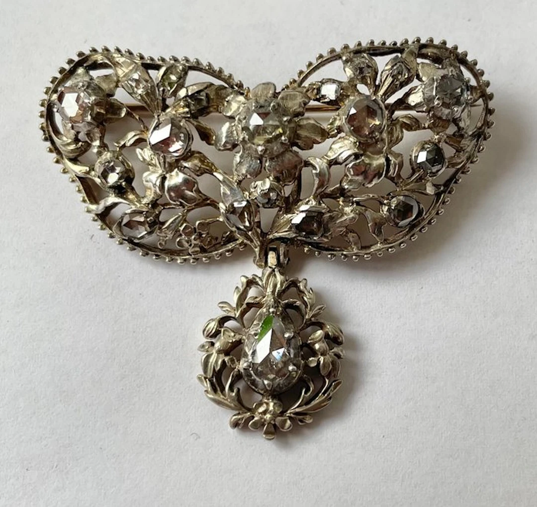 Brooch - 14 kt