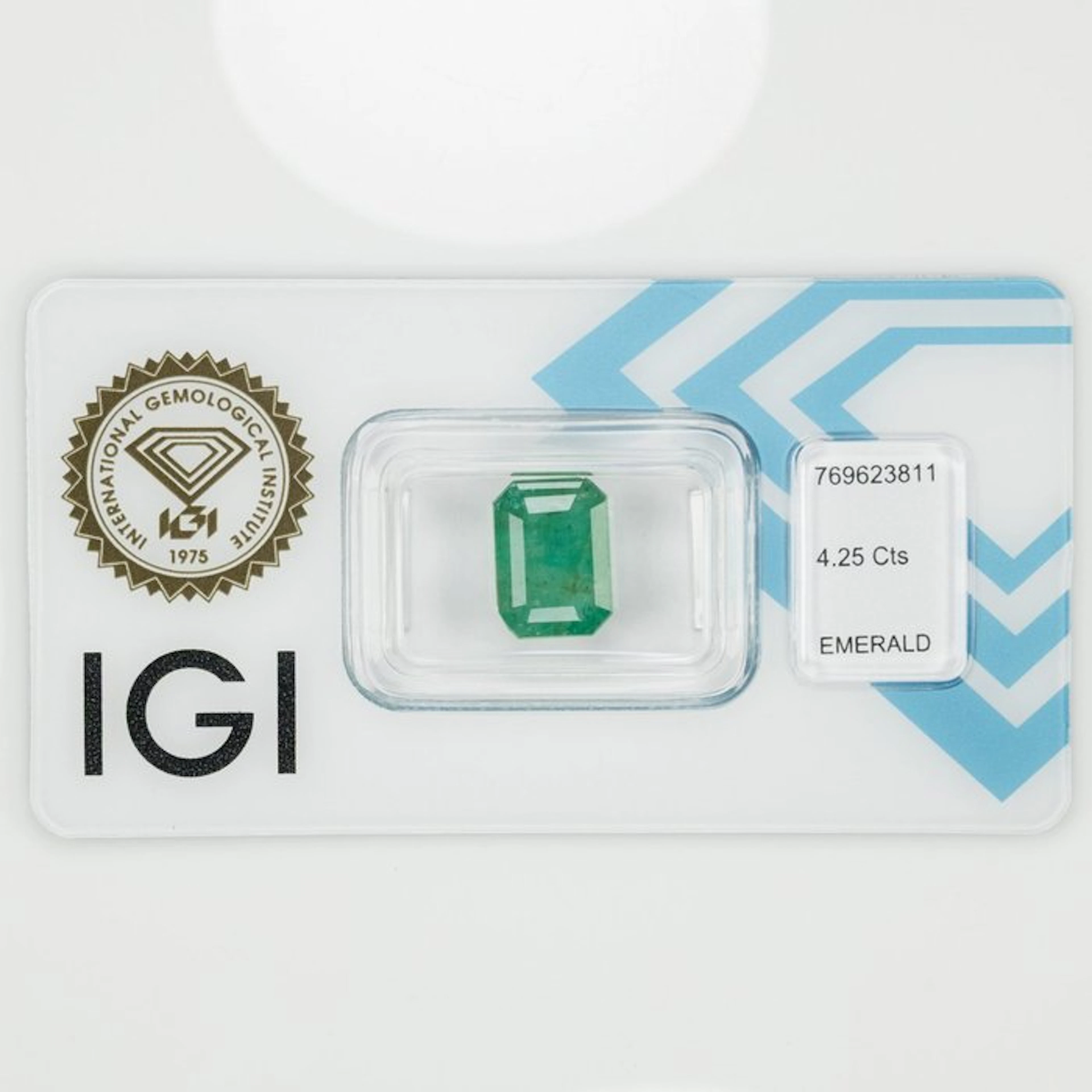 No reserve price - 1 pcs Green Emerald - 4.25 ct...