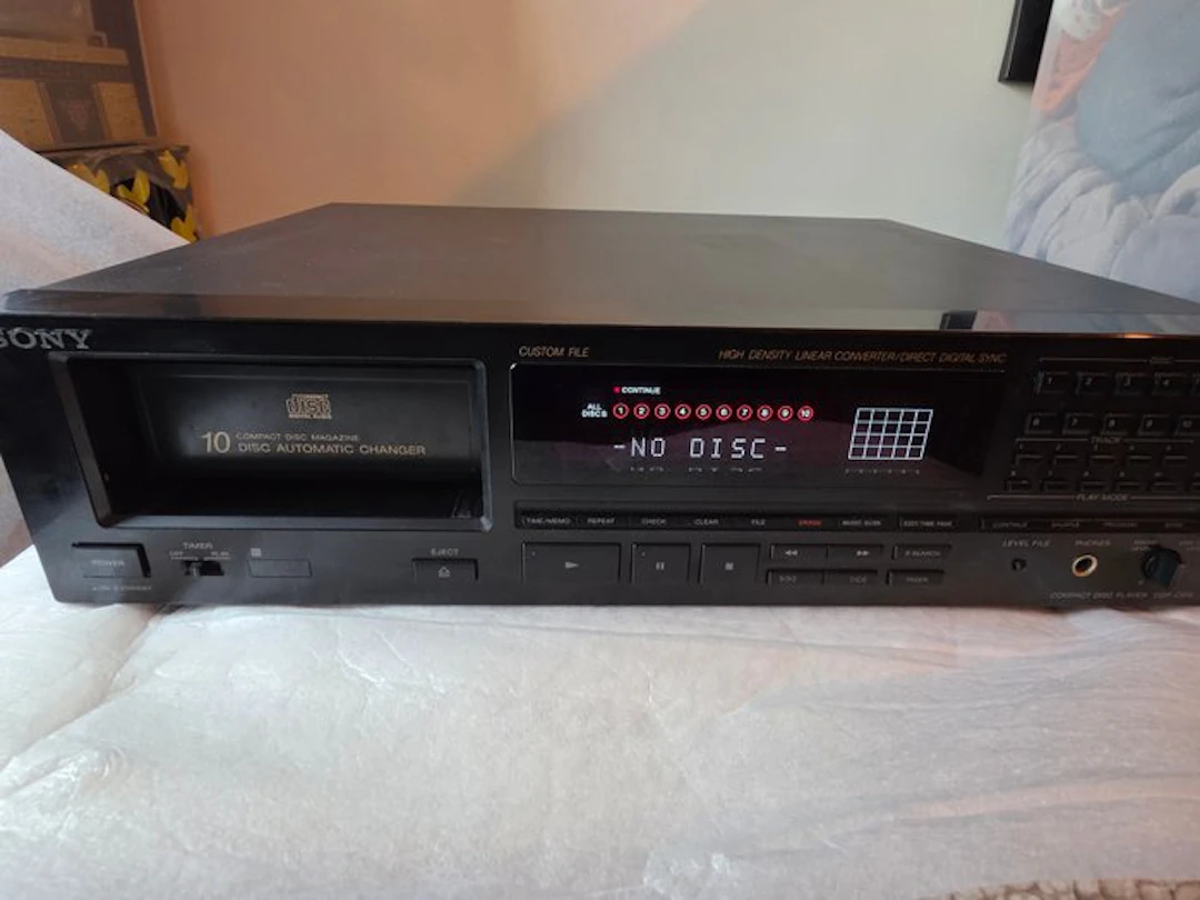 Sony - CDP-C910 / 10-Disc Magazine-Type Compact Disc Changer CD player