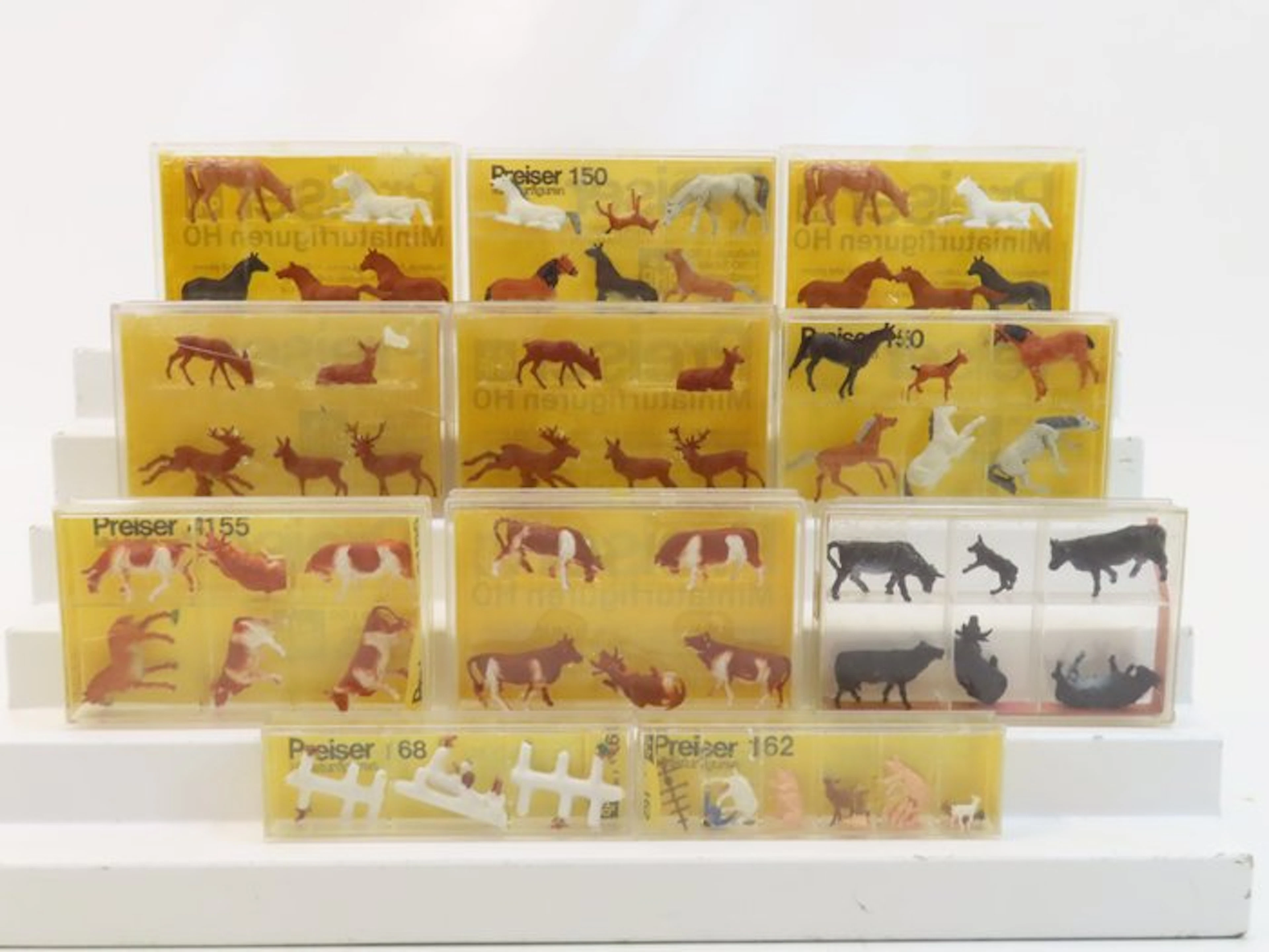 Preiser H0 - Model train figures (11) - 11 different animal boxes