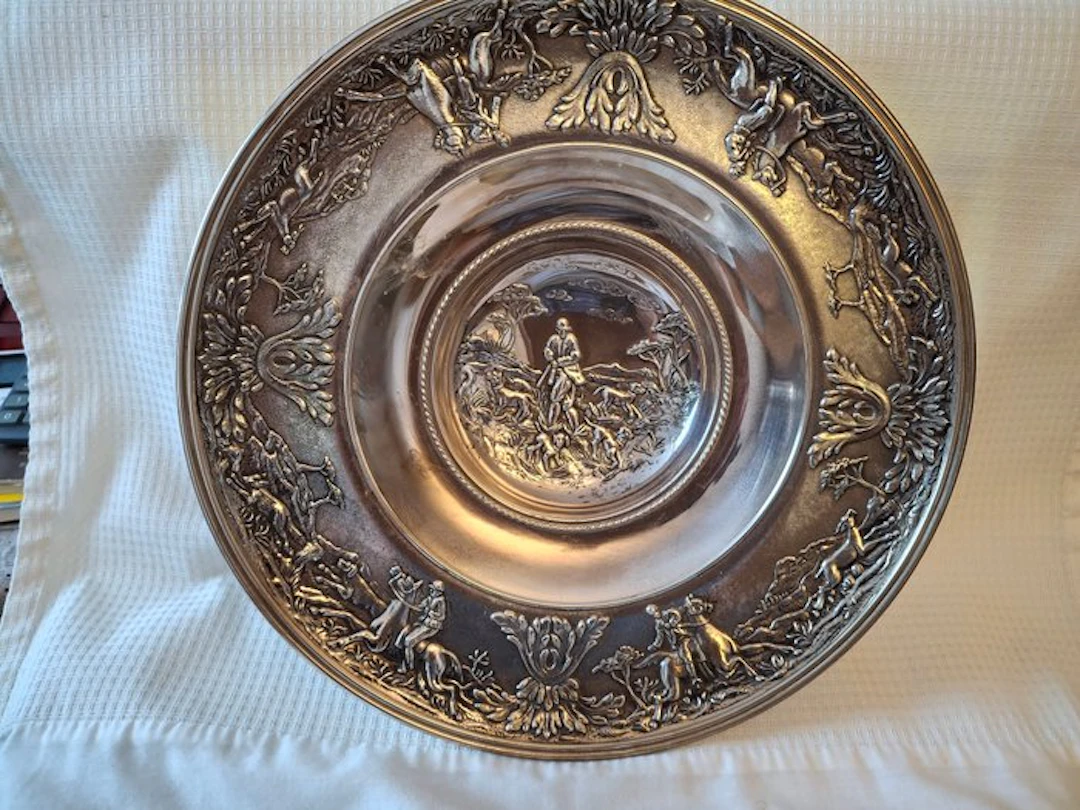 Dish - Grote (diameter 30 cm) en diepe ronde schaal...