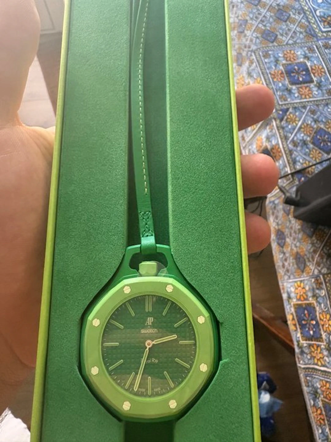 Swatch Royal Pop - Swatch × Audemars Piguet GREEN EIGHT...