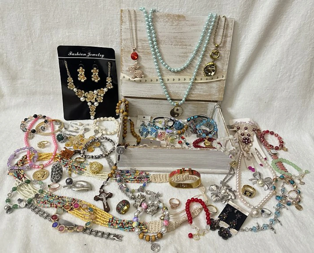 Themed collection - A large collection of bracelets and...