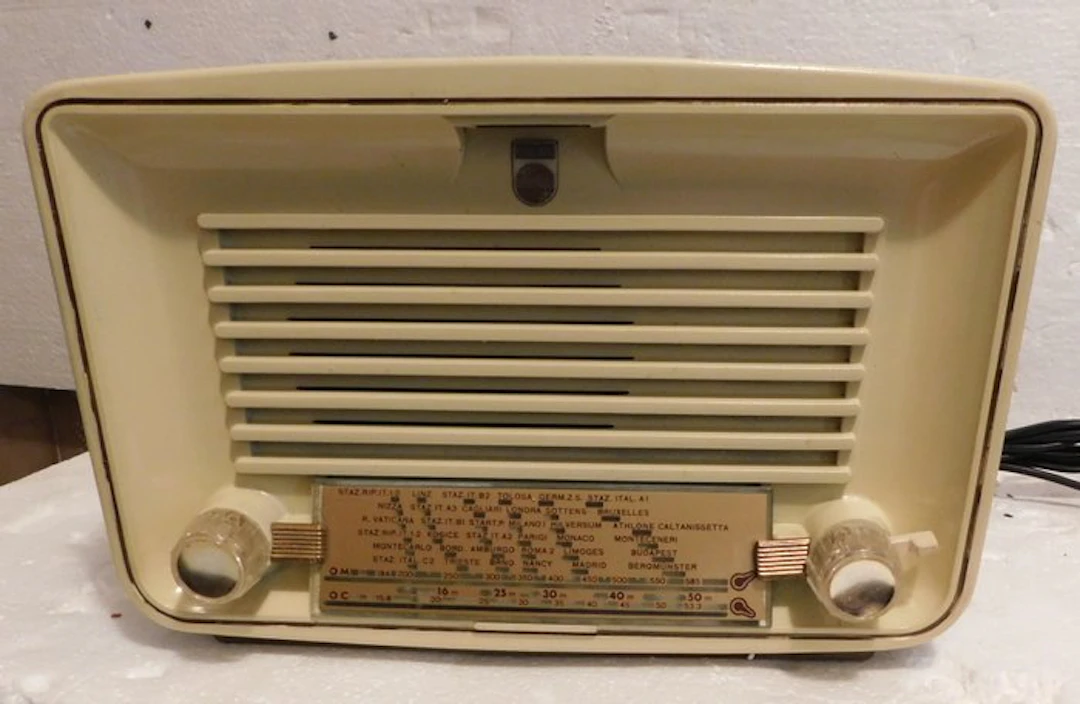 Philips - BI210A Tube radio