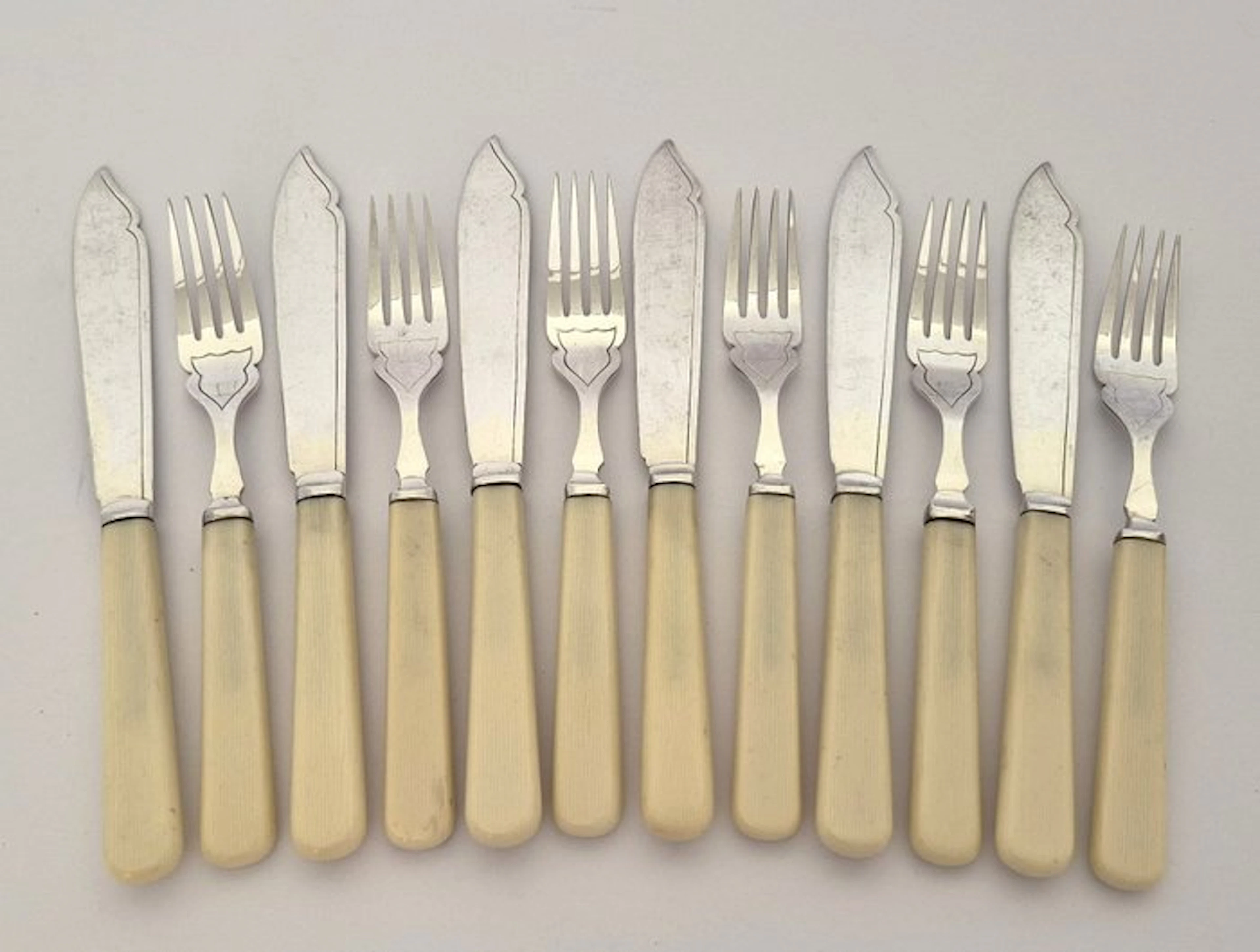 B & J Sippel Ltd. - Fish cutlery set for 6 (12) - Silverplated, Ivorine