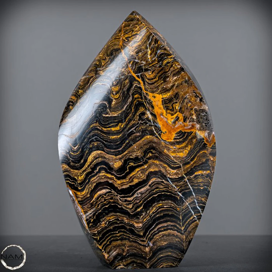 Natural flame made from petrified algae – A work of art...