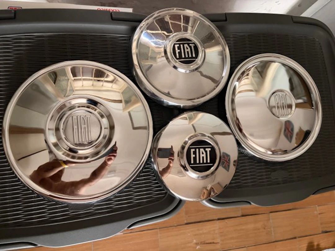 Car body part (4) - Fiat - Coppe per cerchi Fiat d'epoca - 1960-1970