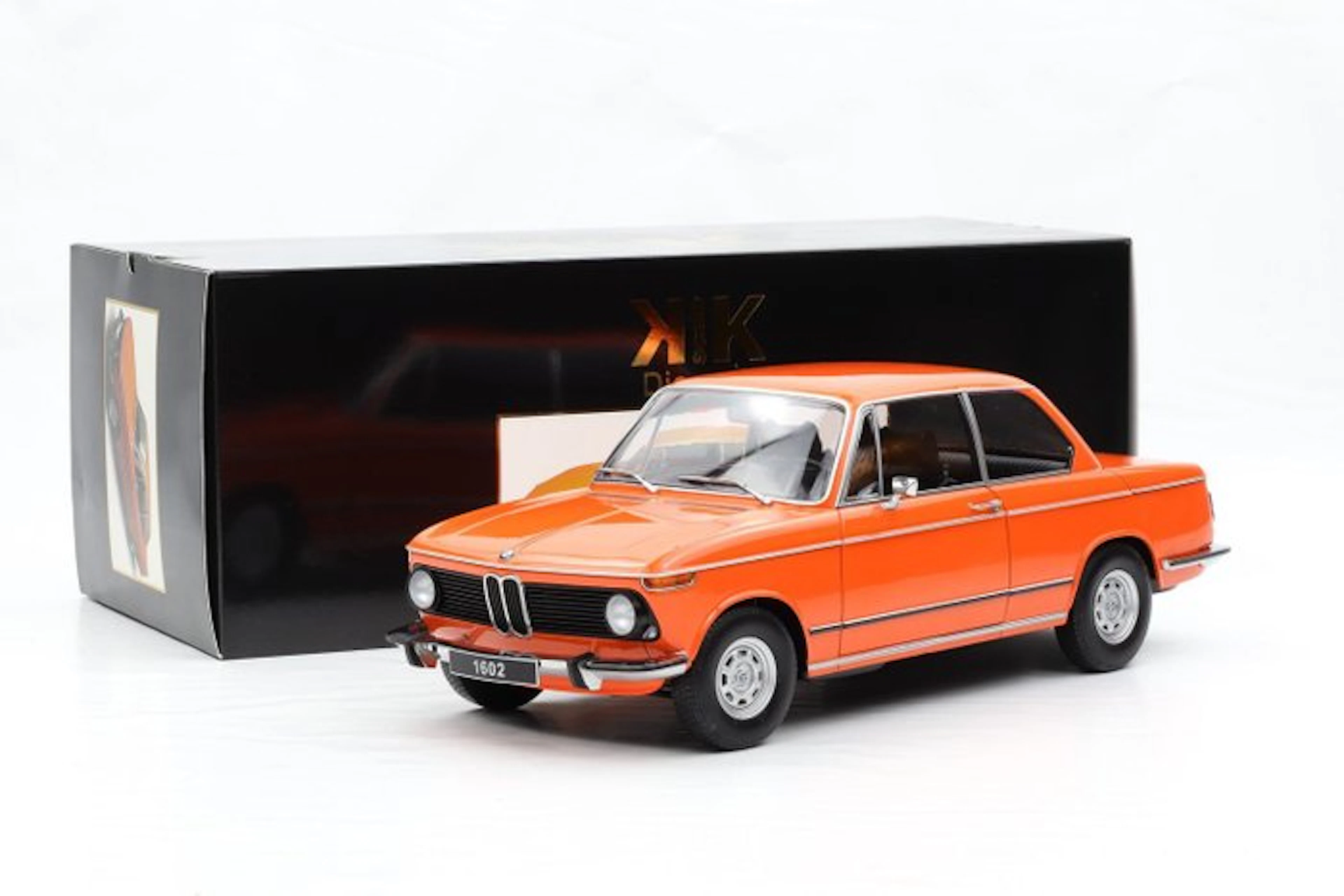 KK Scale 1:12 - Model car - BMW 1602 - Diecast model with opening doors