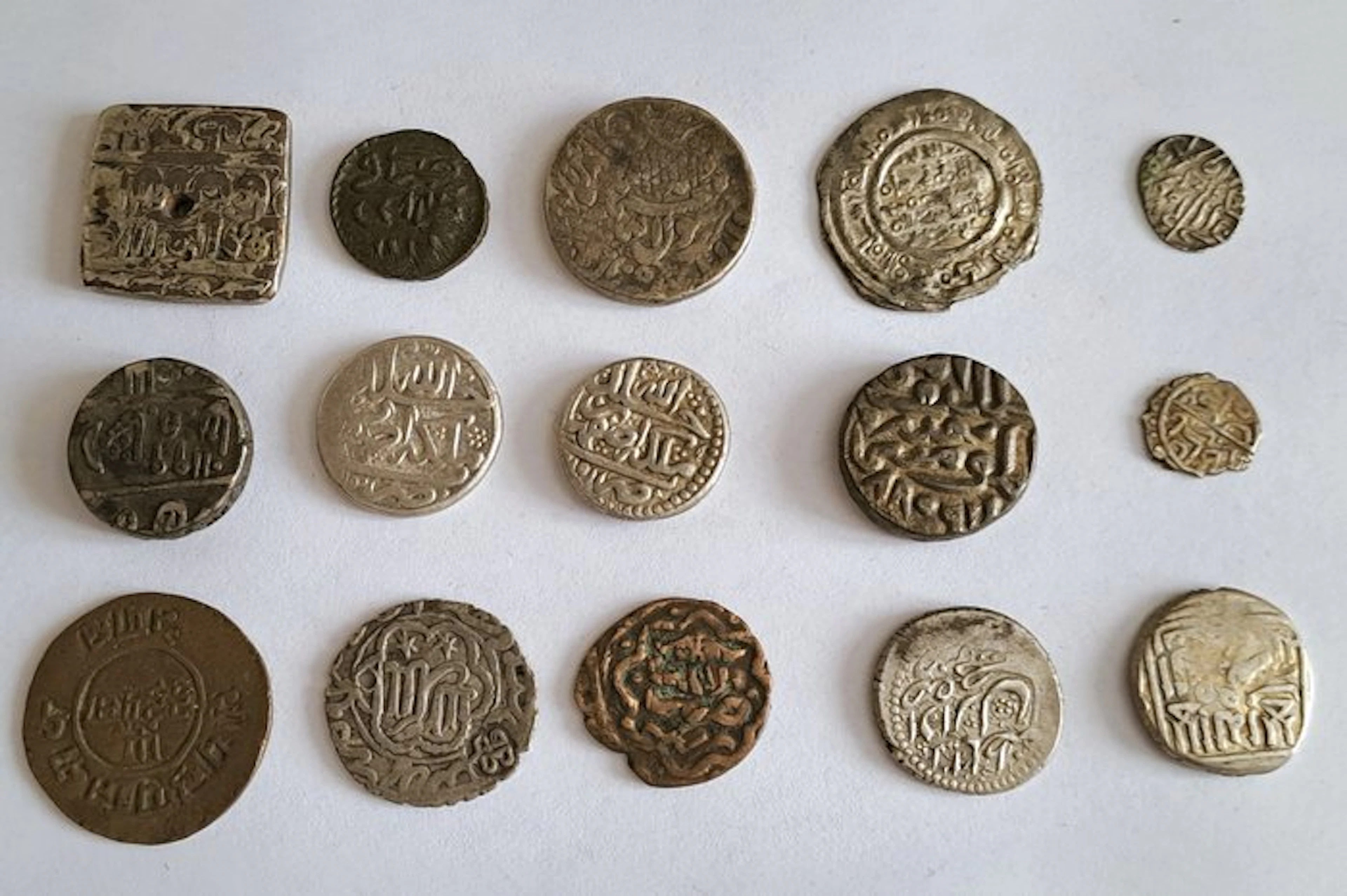 Islamic. vari sovrani. Lotto di 15 monete Islamiche