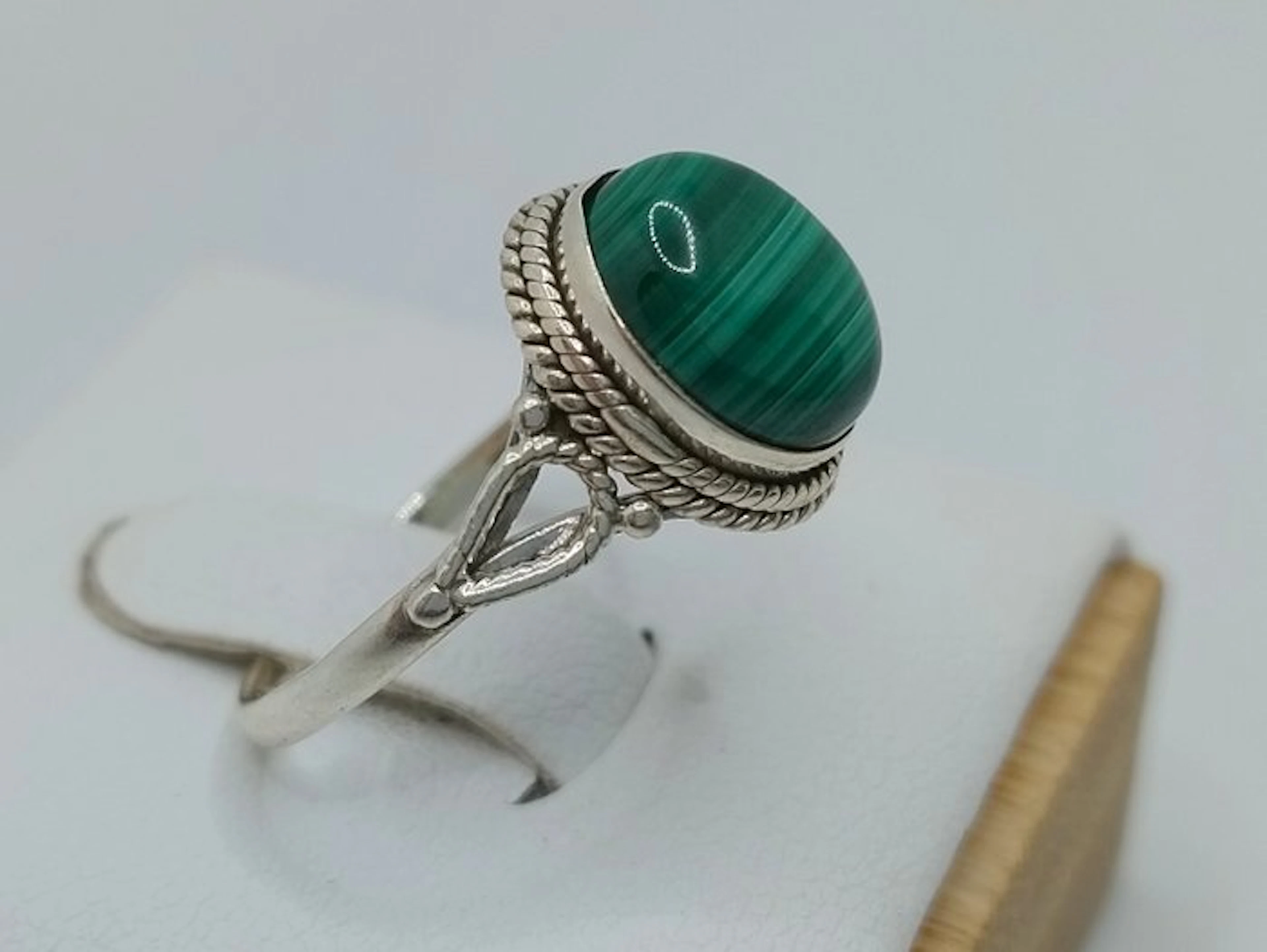 925 Silver RIng - with Natural Malachite- 2.5 g