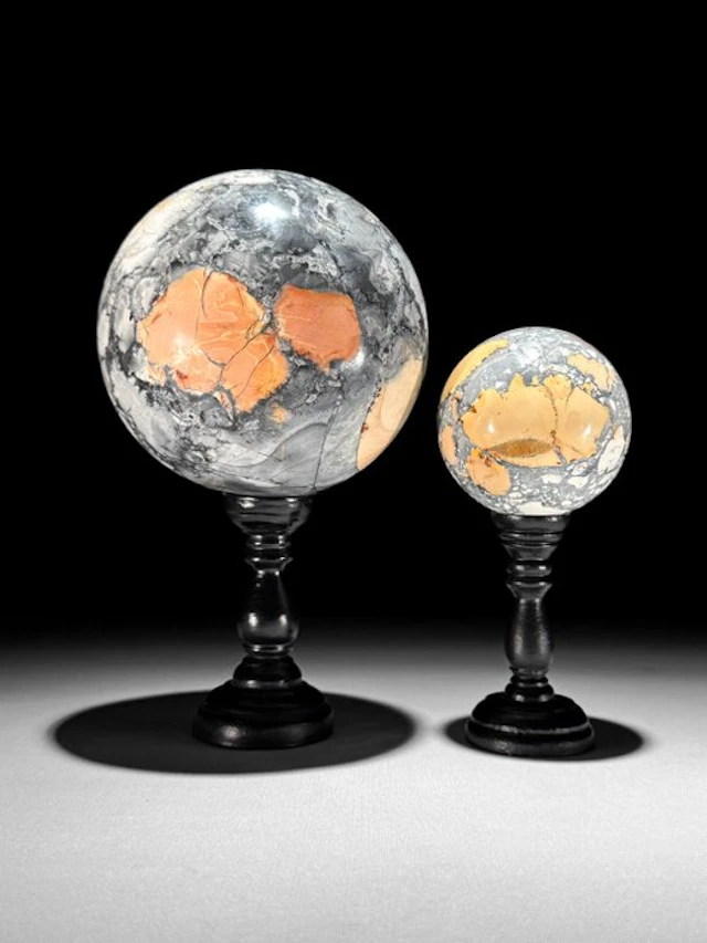 NO RESERVE PRICE - Stunning Pair of Red Maligano Jasper...