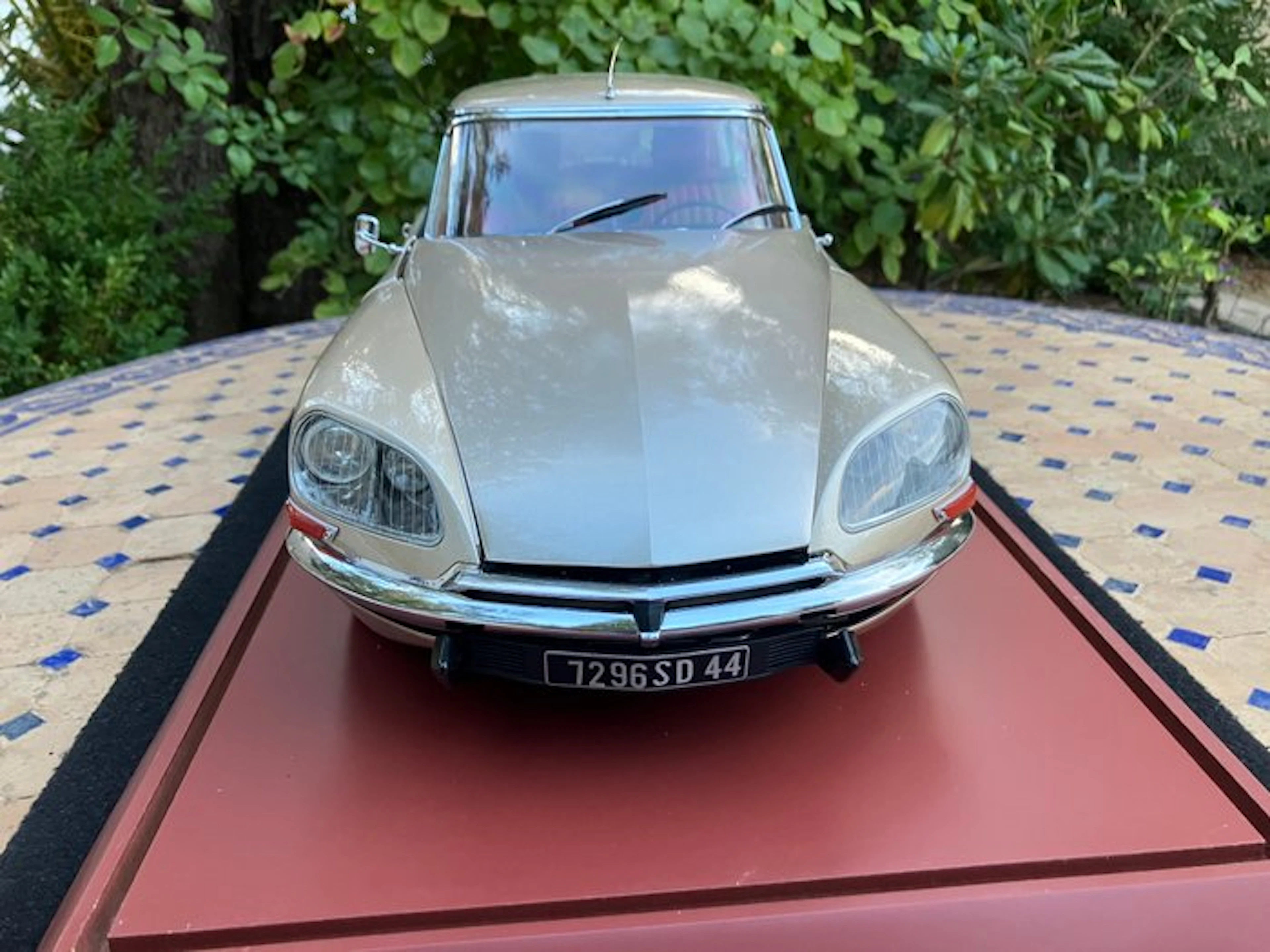 Altaya 1:8 - Model car - Citroën DS 21 Pallas