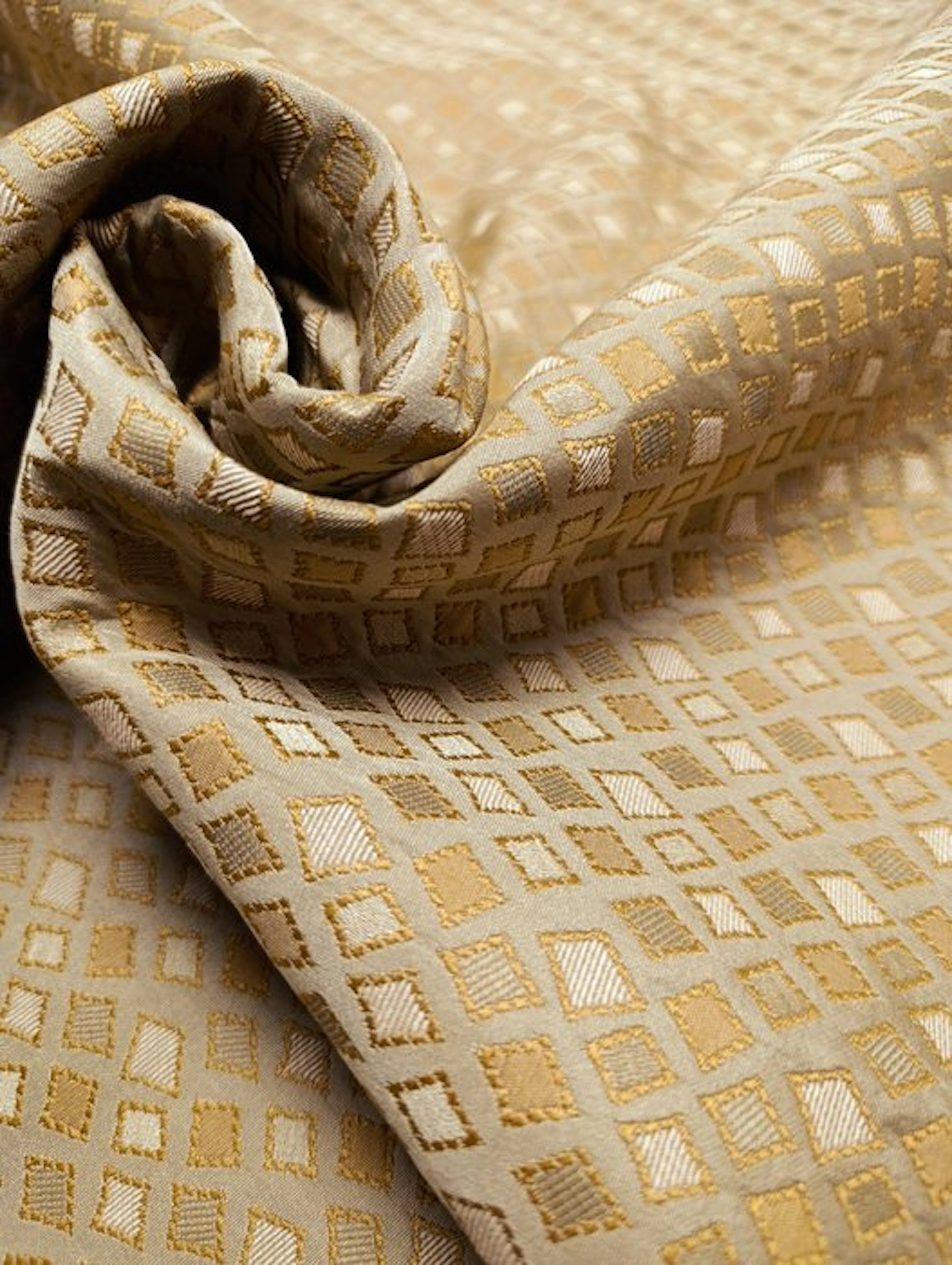 B712 - 240 x 280 cm - Tessuto jacquard in doppia altezza...