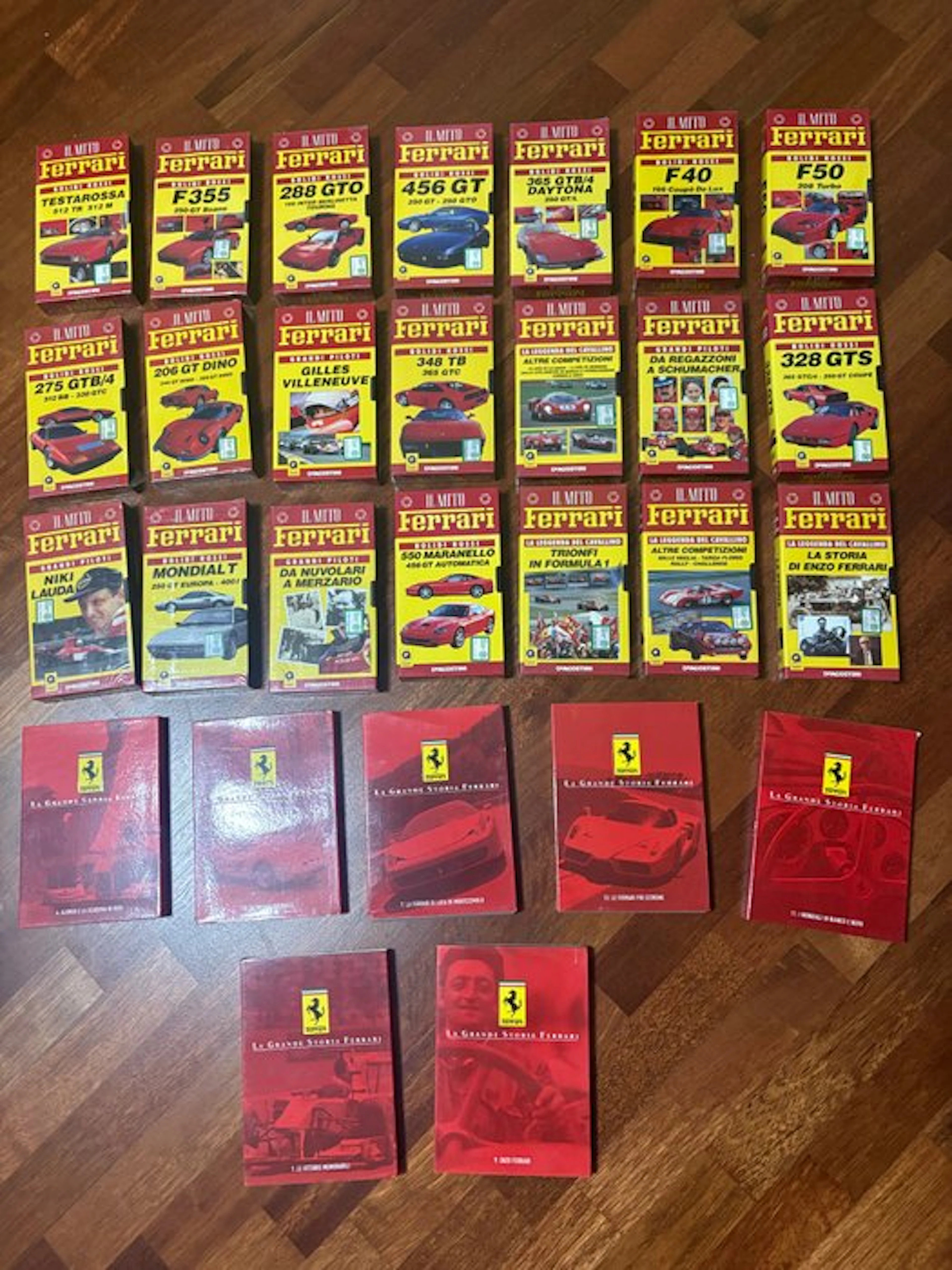 VHS videocassette - Ferrari - 2000