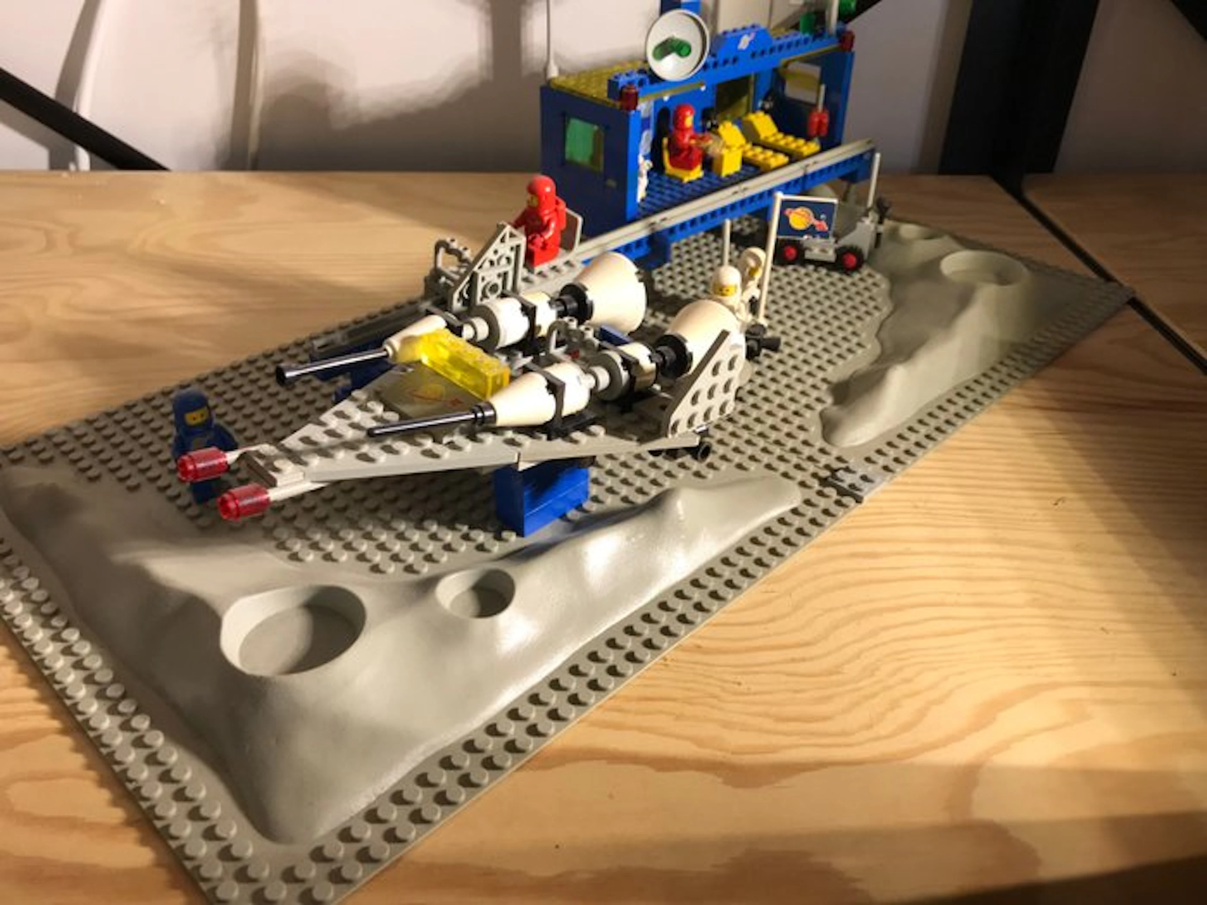 LEGO Set - 6970 - Classic Space - Bèta command base