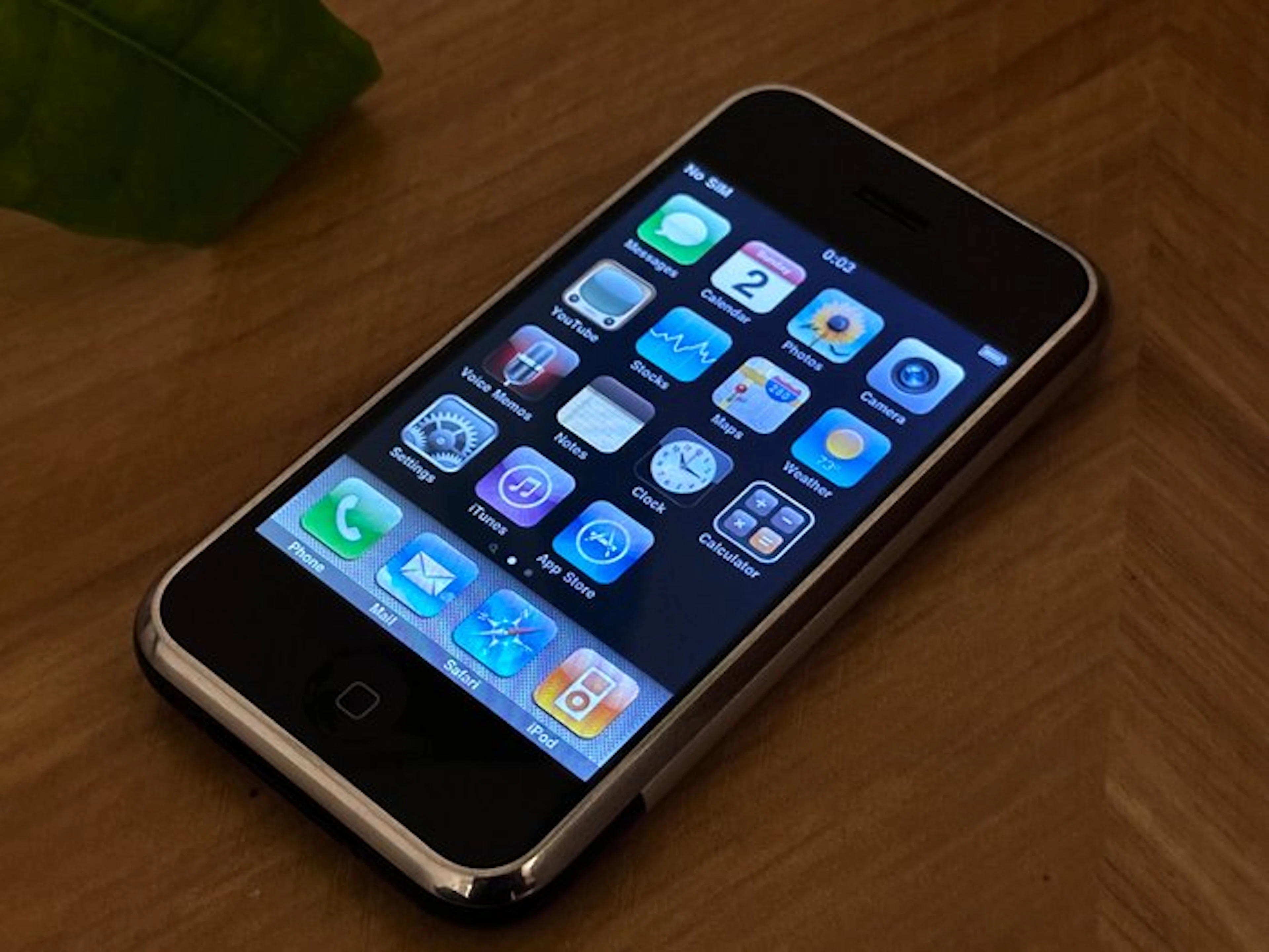 Apple iPhone 2G A1203 1GB - Mobile phone