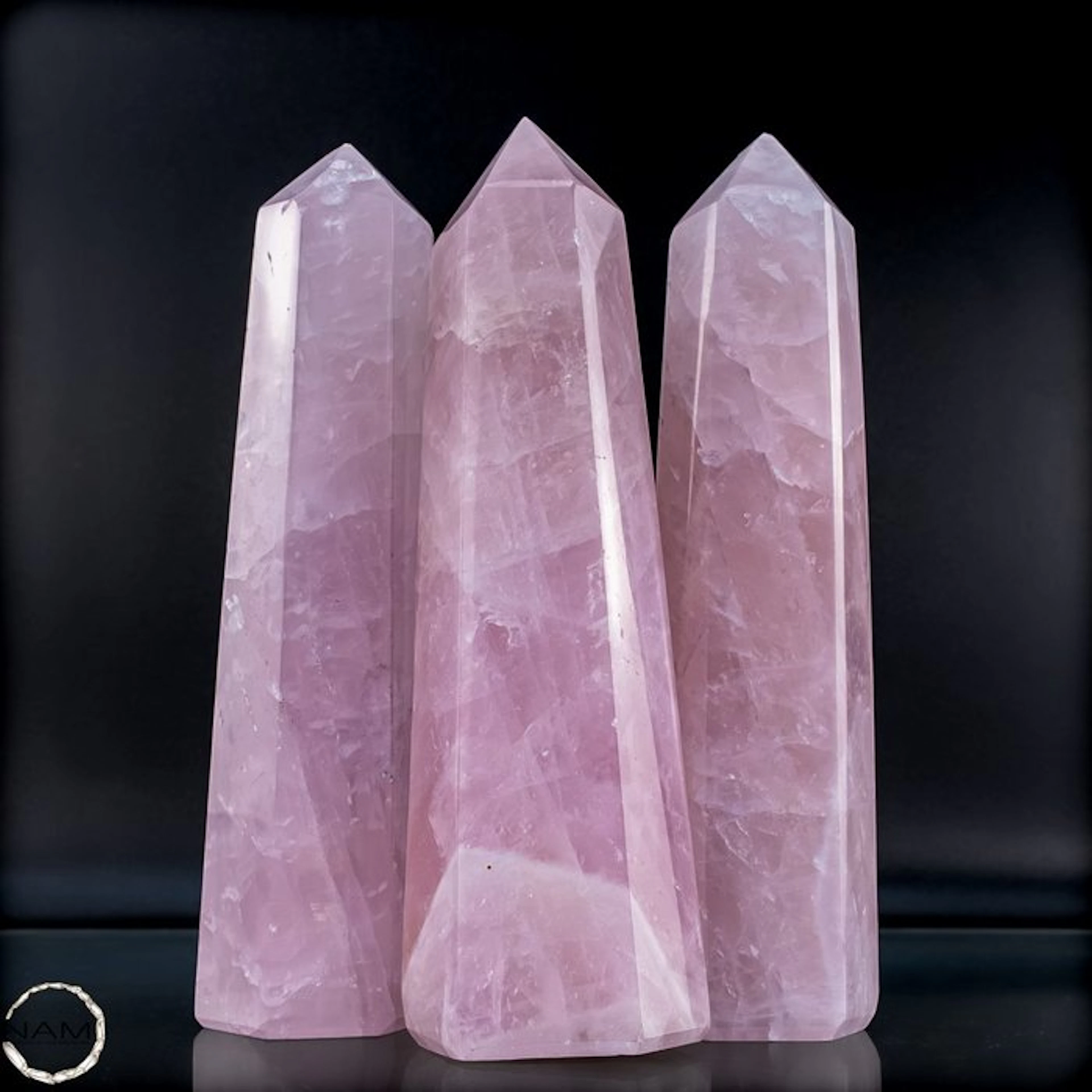 Rose Quartz Obelisks – Elegant Crystal Points Made from Natural Stone Harmony