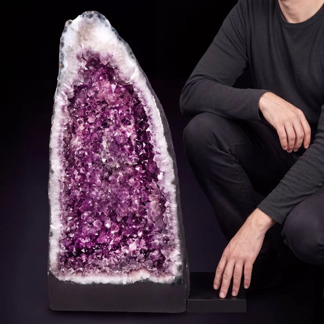 Amethyst - XL Geode - 68x32x29 cm- 49 kg