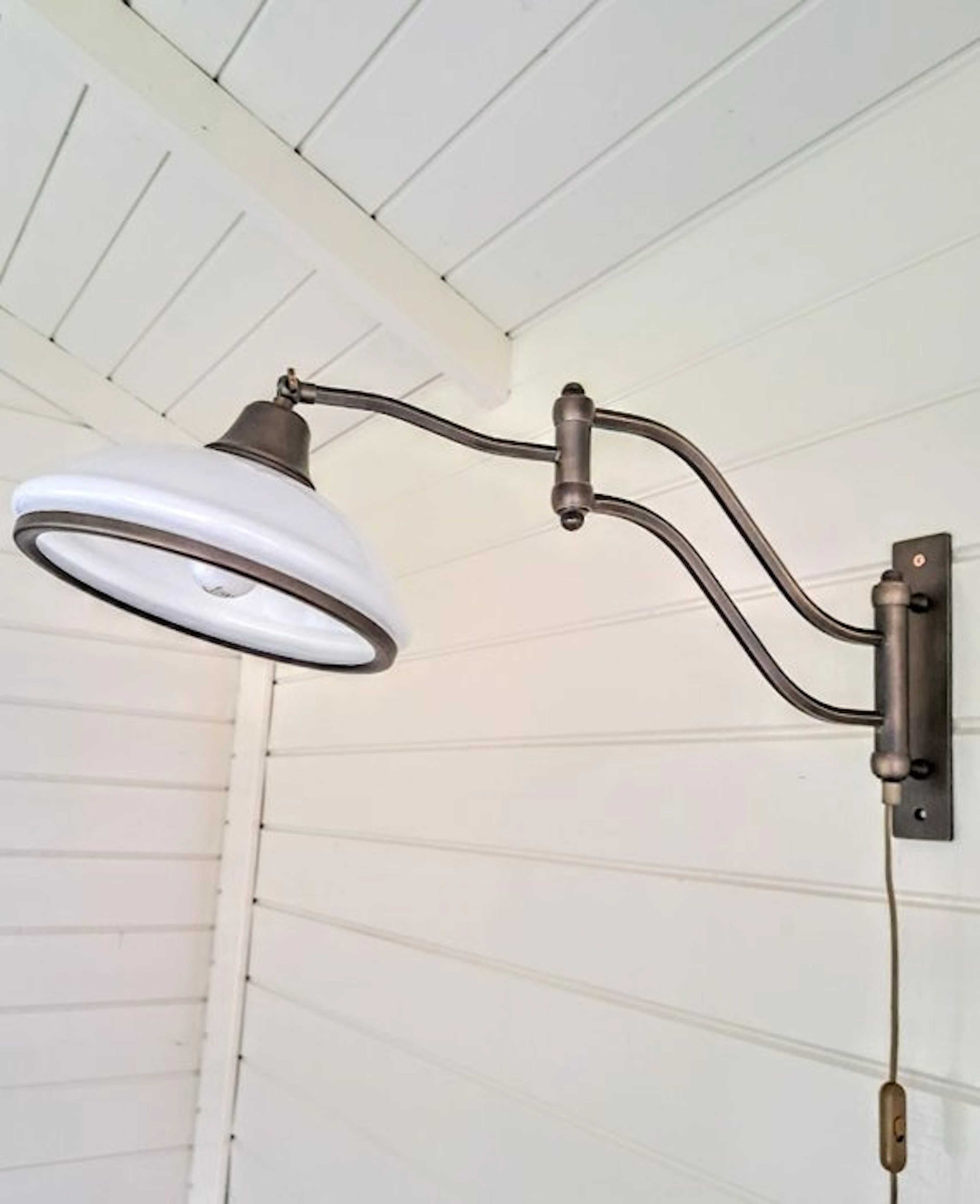 Verstelbare Muurlamp - Wall lamp - brass, opaline glass