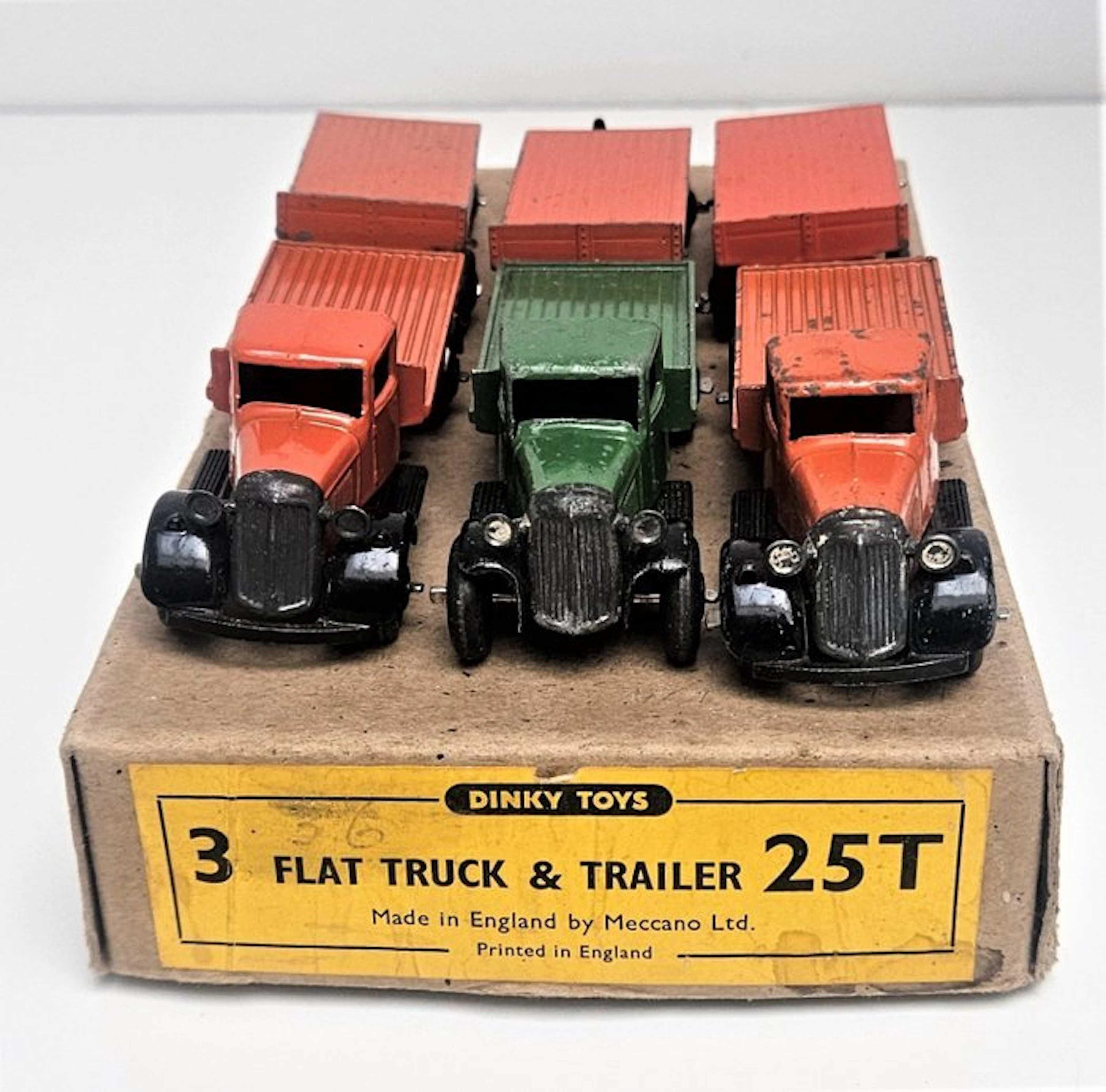 Dinky Toys - Model van (3) - Trade Box Flat Truck 25t - Boxed