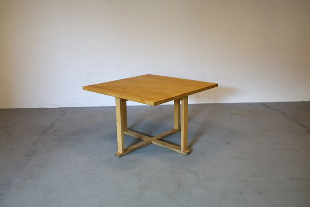 Houtwerk HATTEM - Yusuf Kho - Dining table - Oak
