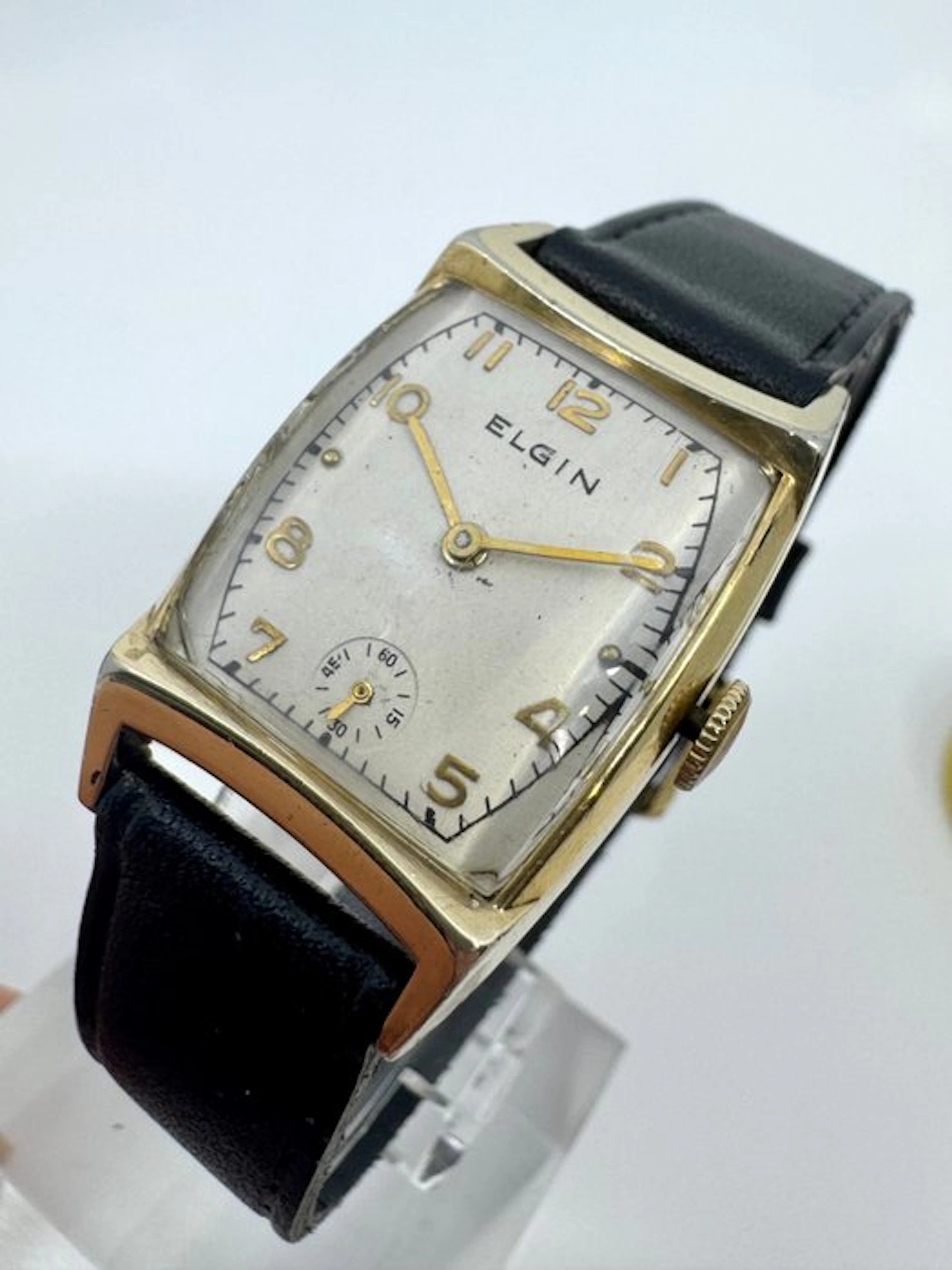 Elgin Watch Company - Rectangular - Cal