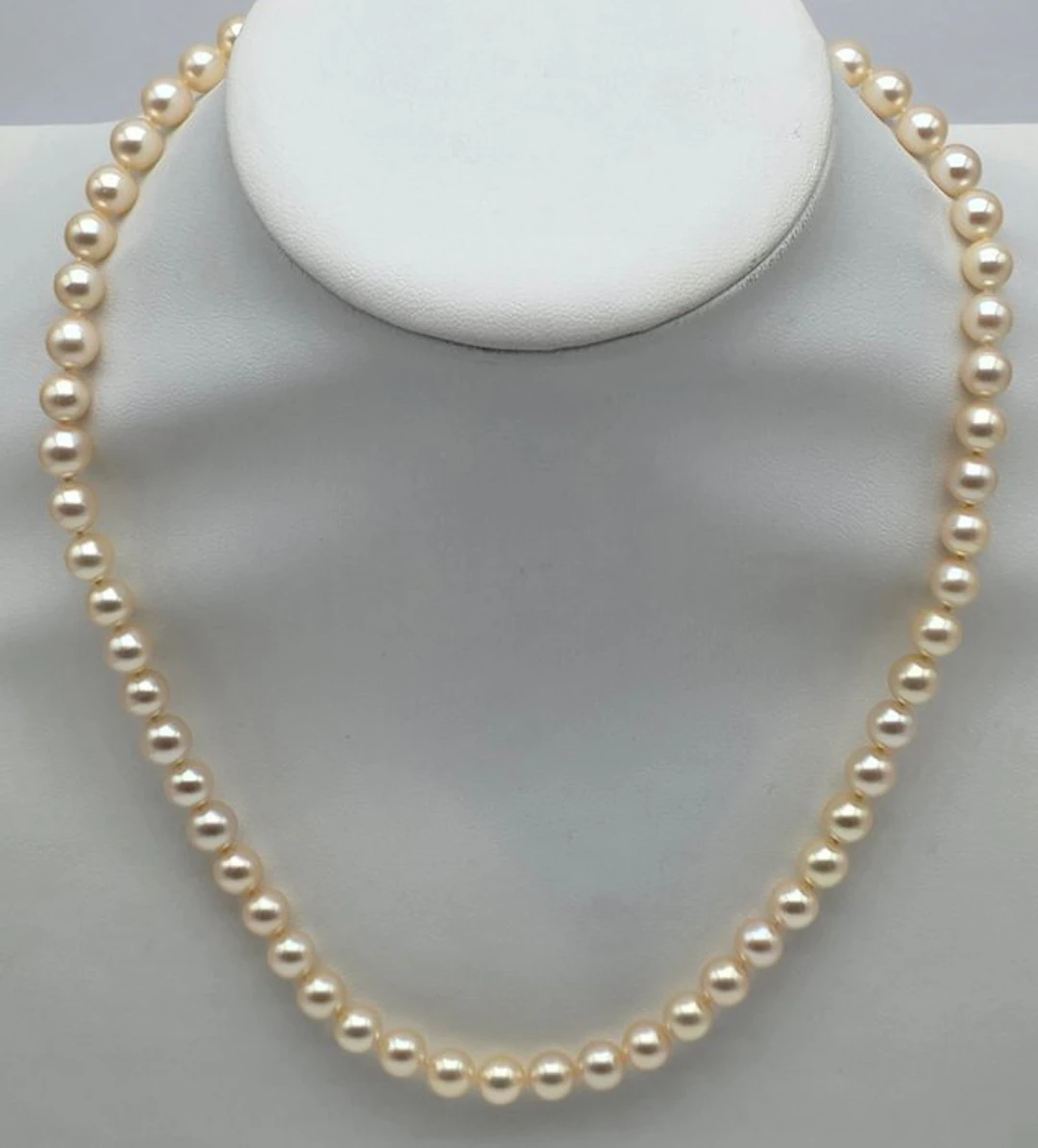 No reserve price - Necklace - 18 kt. Yellow gold, Bodycolor Cream Pearl