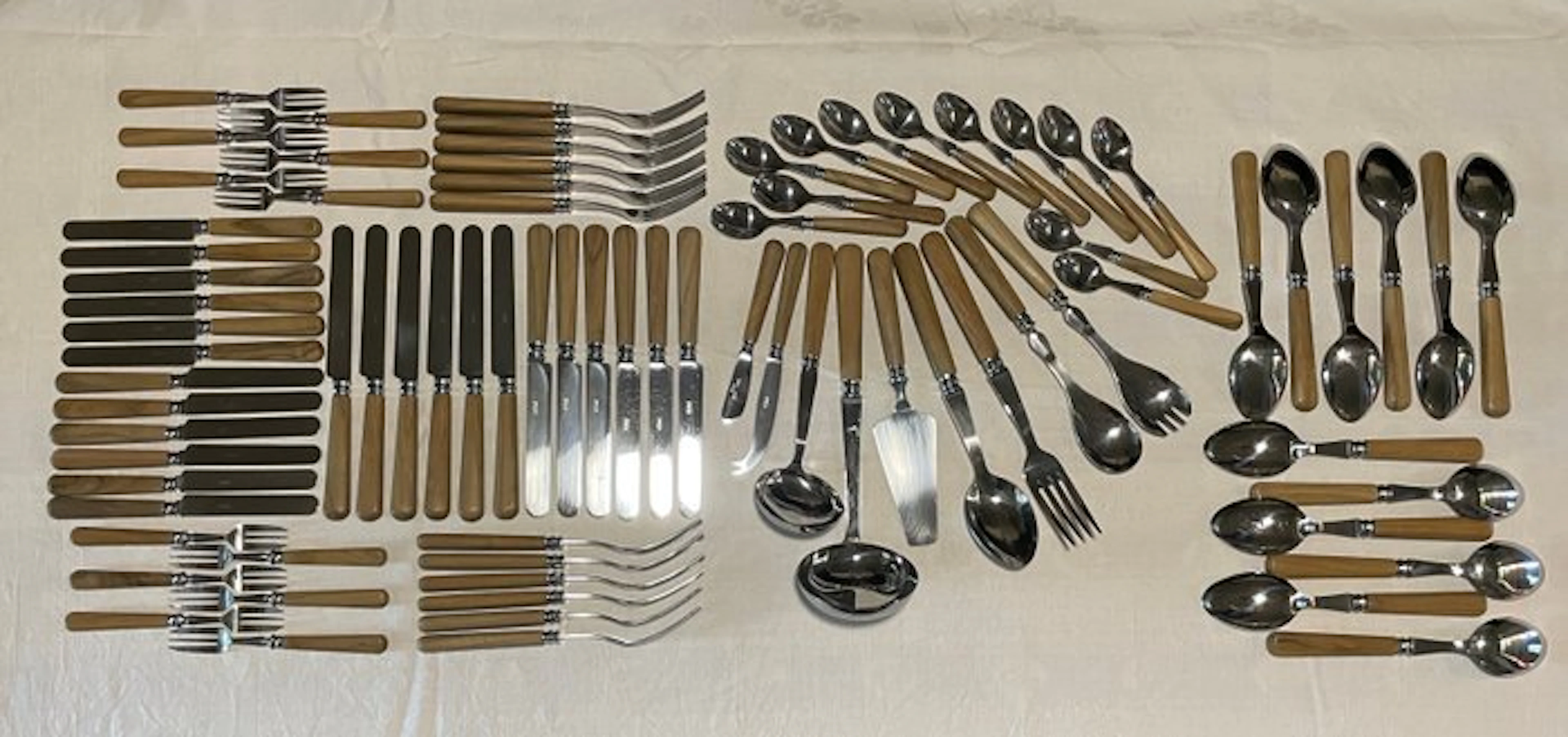 Cutlery set for 12 (81) - Lavandou - Olive wood and stainless steel