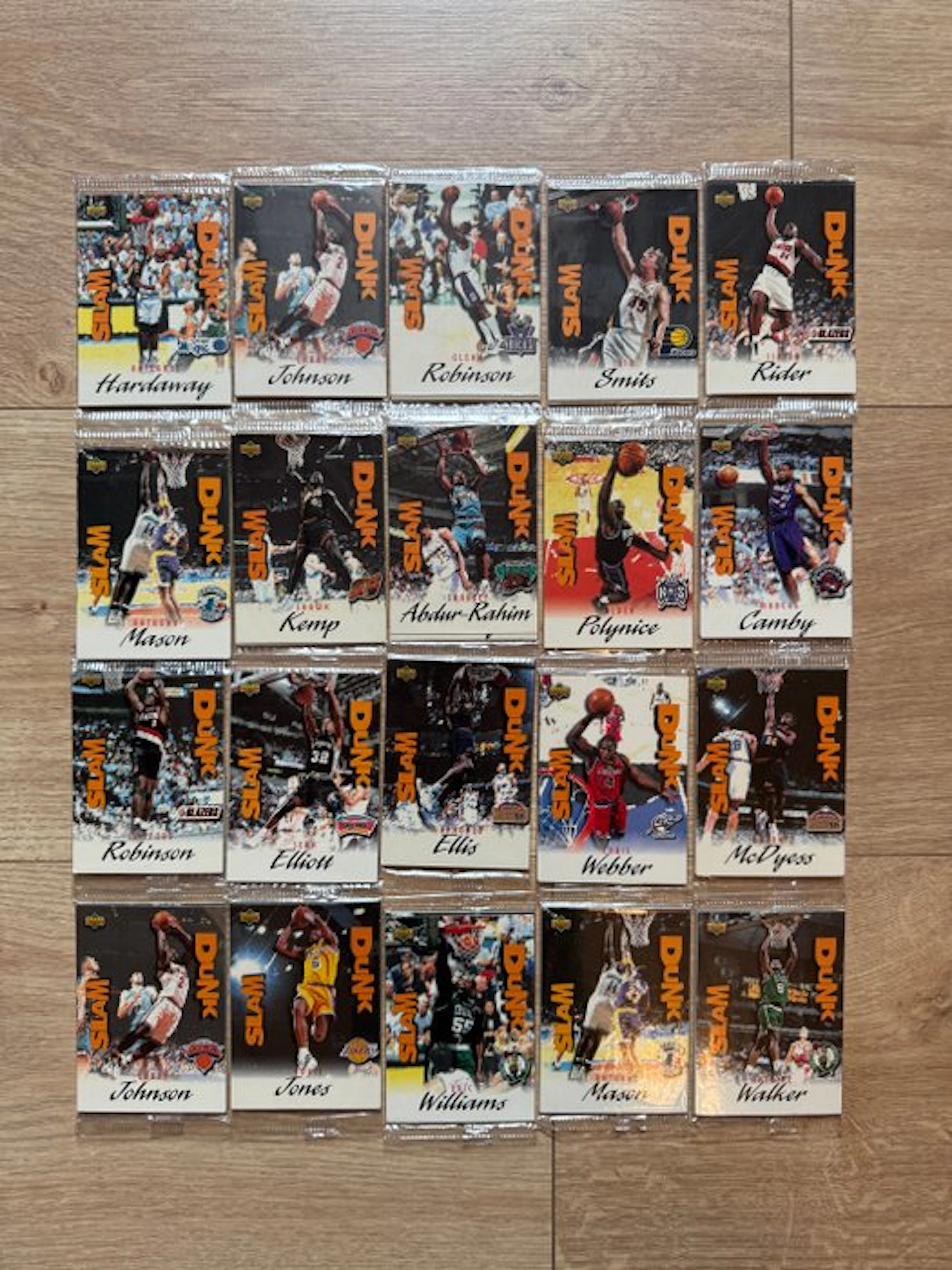 NBA Hoops Michael Jordan, Iverson... - 20 Booster pack - Excellent (EX)
