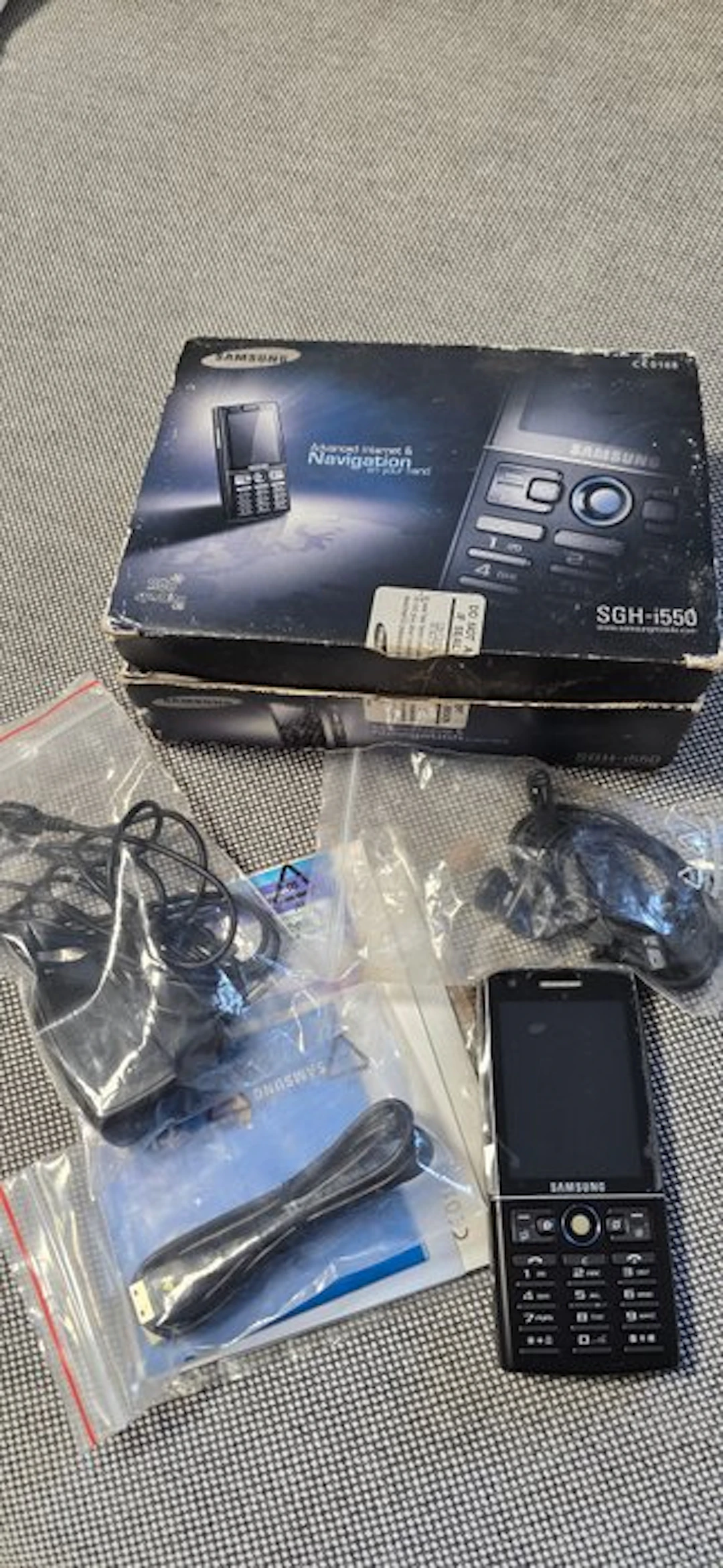 Samsung SGH-I550 - Mobile phone - In original box