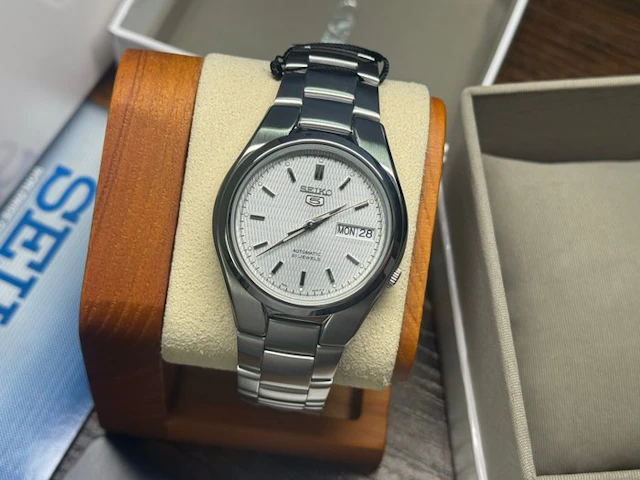 Seiko - Seiko 5 Men´s Automatic Day-date - No reserve price - Men - 2020-2025